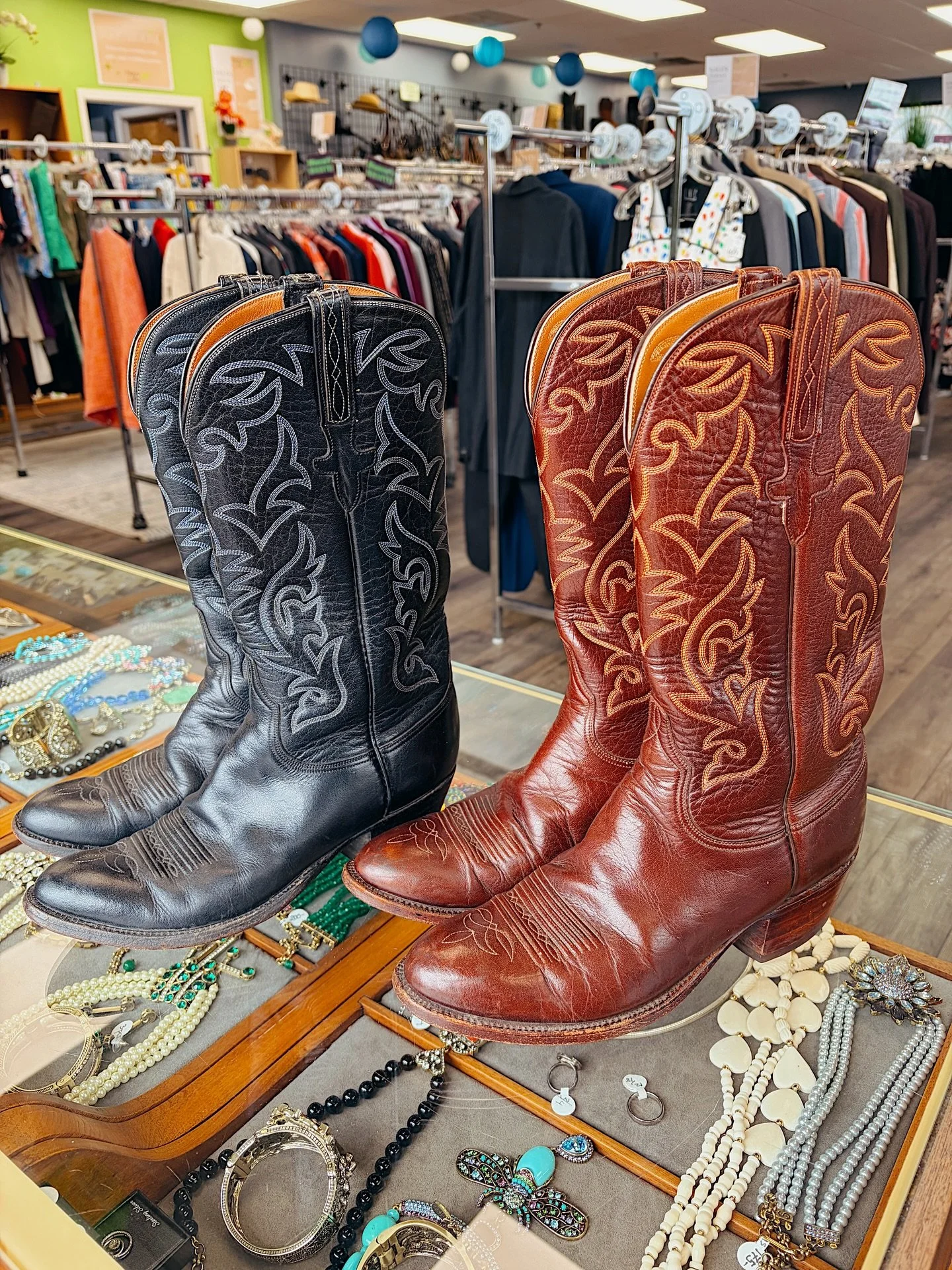 Friday Finds at our Boutique &amp; Glenside locations! Check out these 🤠 boots (ea. size 8) + so much more 😸🐚🍨 Thank you for all of your wonderful donations! 💚