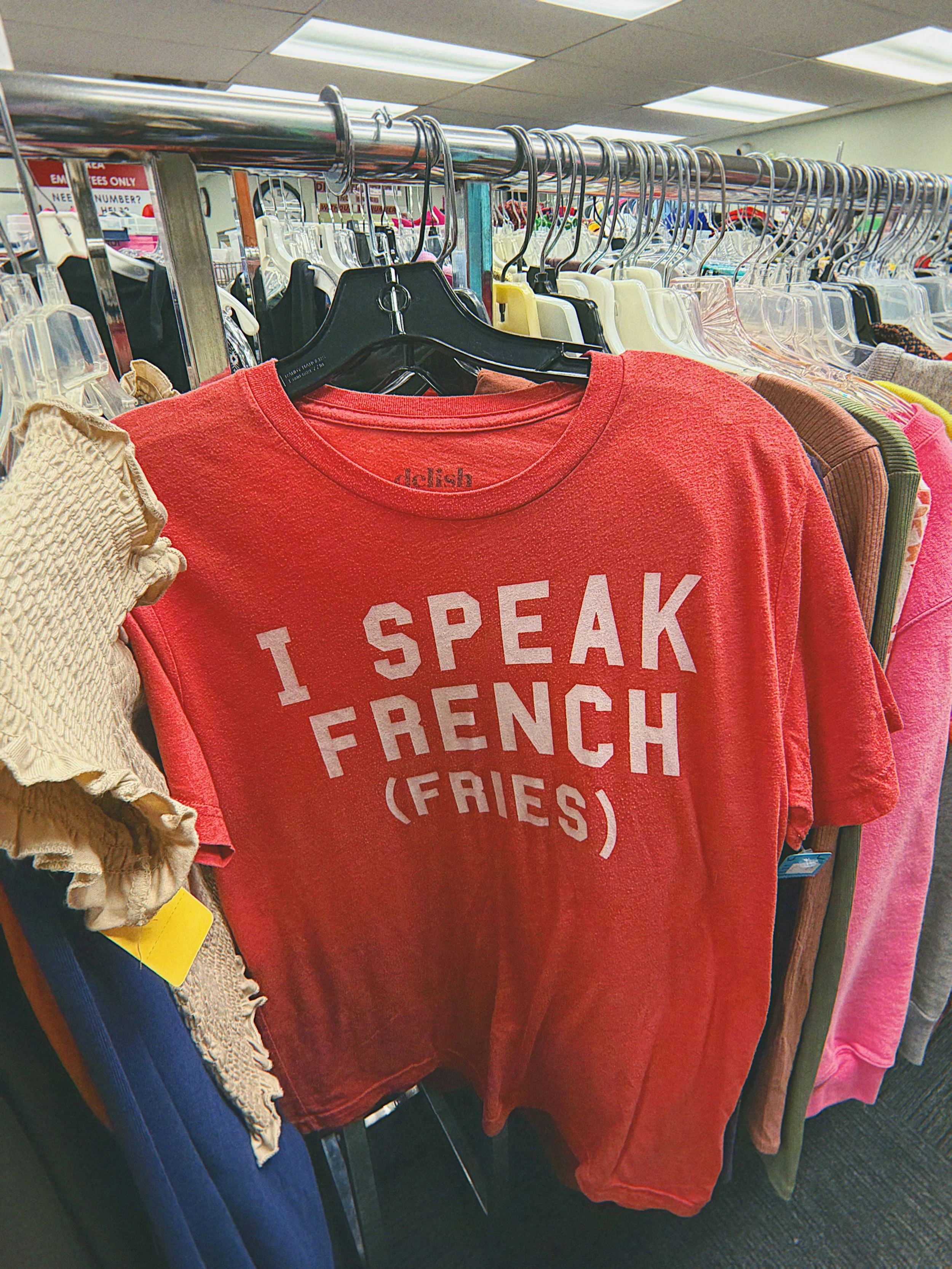 This weeks Friday Finds come from our Glenside store! Happy weekend &amp; as always, happy thrifting 💚