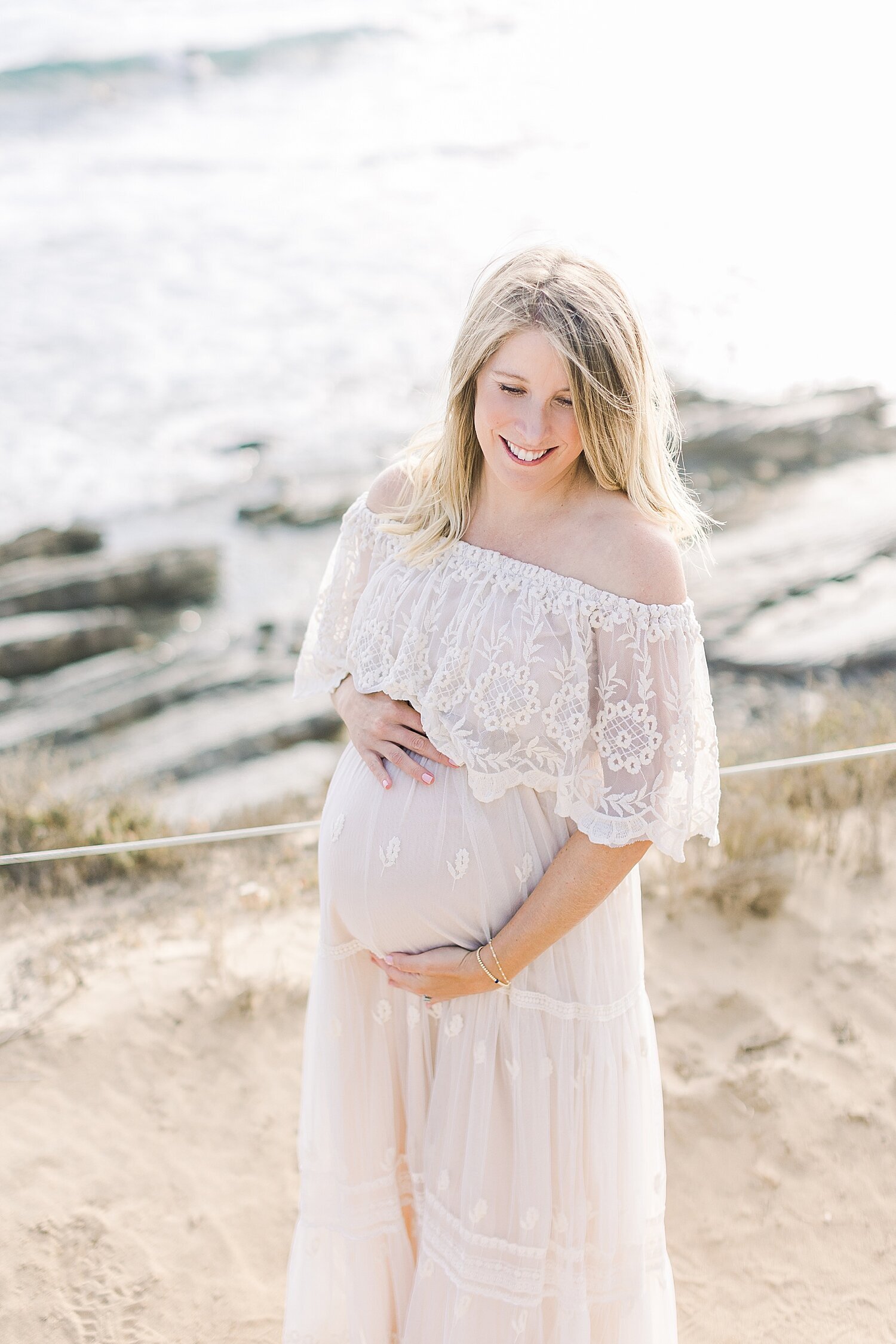 Crystal-Cove-beach-Maternity-Session_0011.jpg