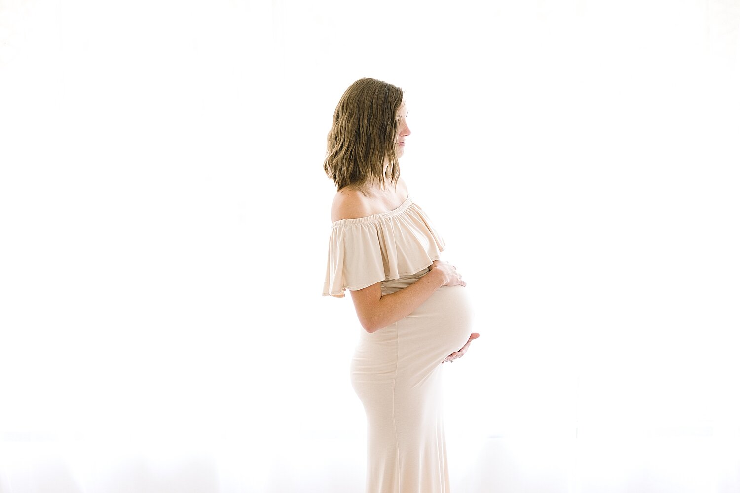 Studio maternity photography in Newport Beach, CA | Ambre Williams Photography