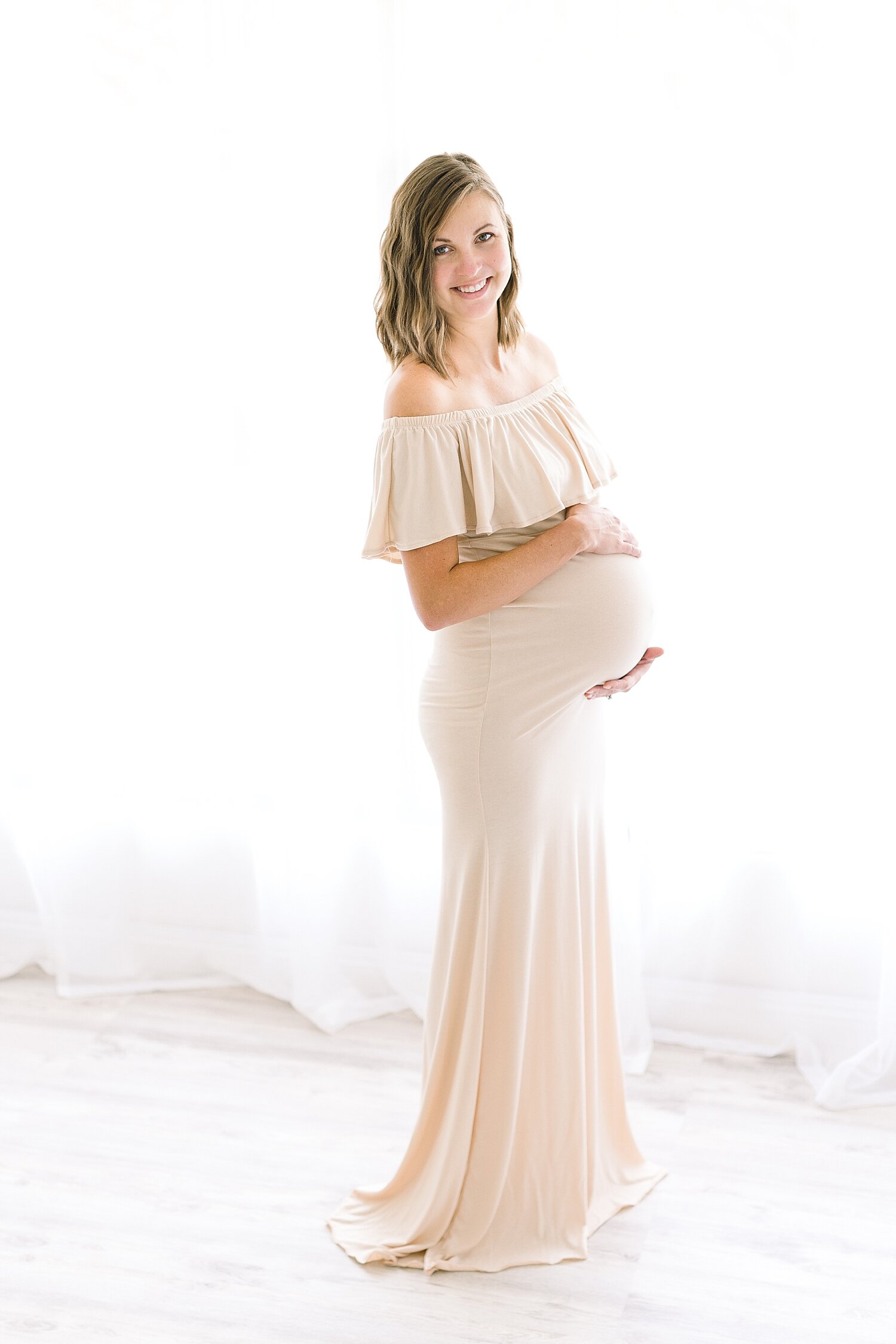 Studio maternity photography in Newport Beach, CA | Ambre Williams Photography