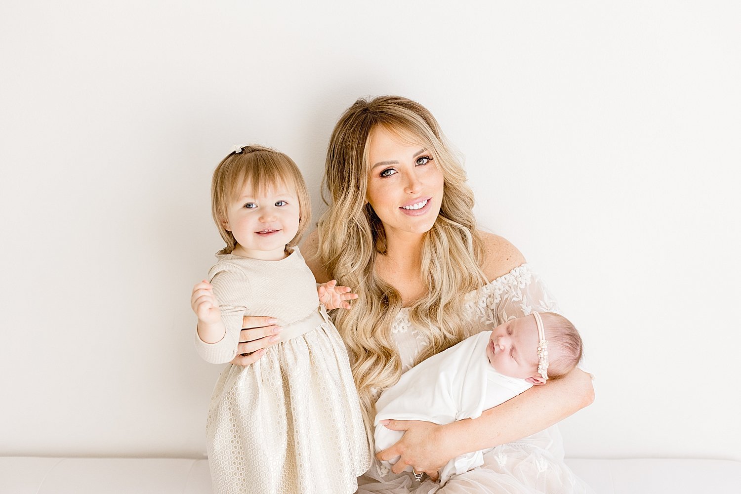 Mom with two daughters  | Ambre Williams Photography