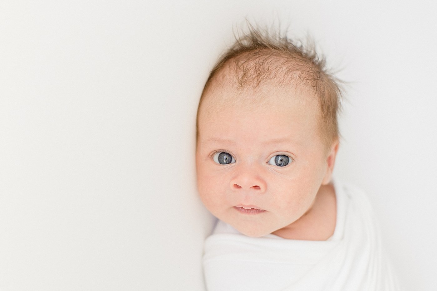 Newborn session with Newport Beach photographer | Ambre Williams Photography