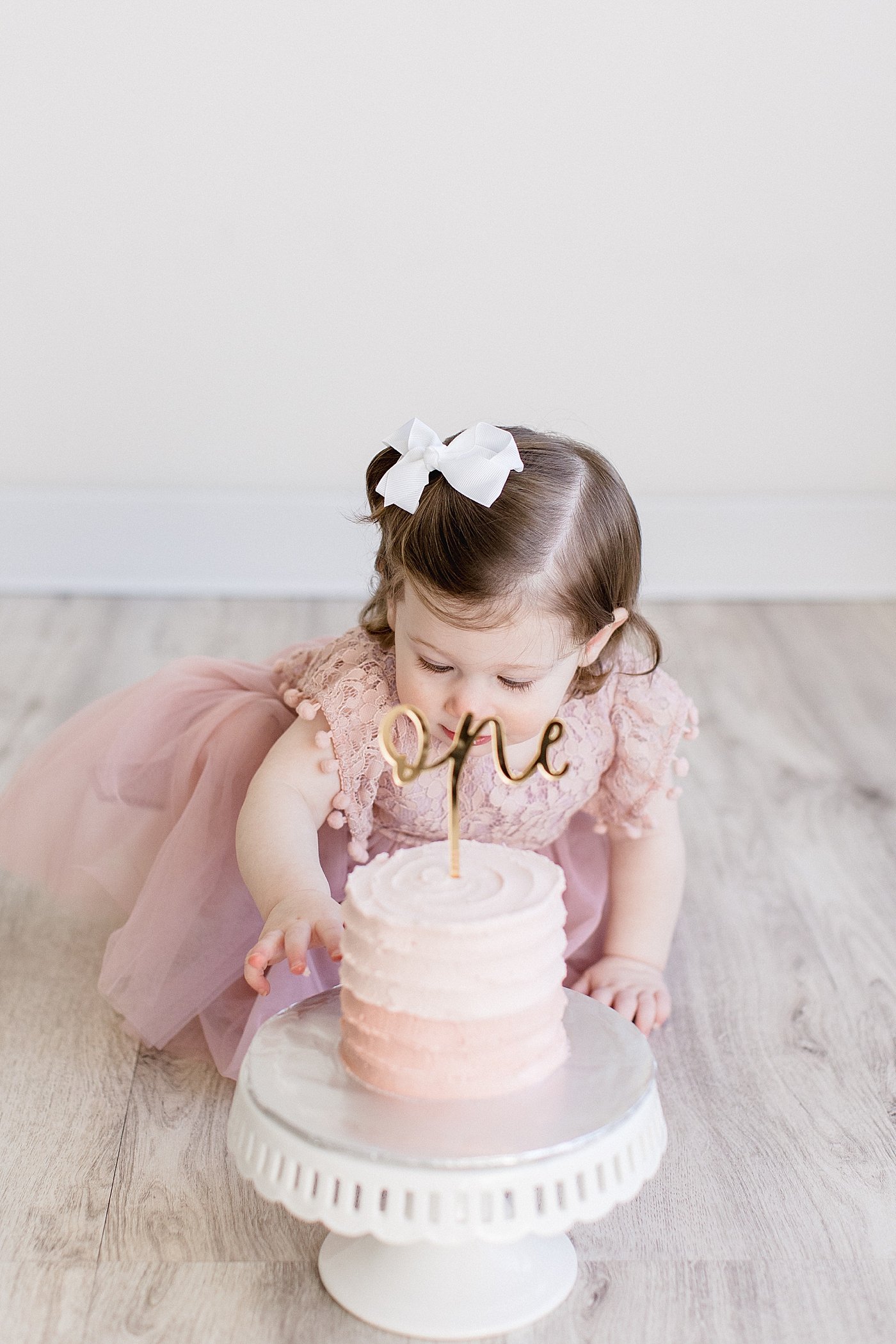 One Year cake smash with Ambre Williams Photography