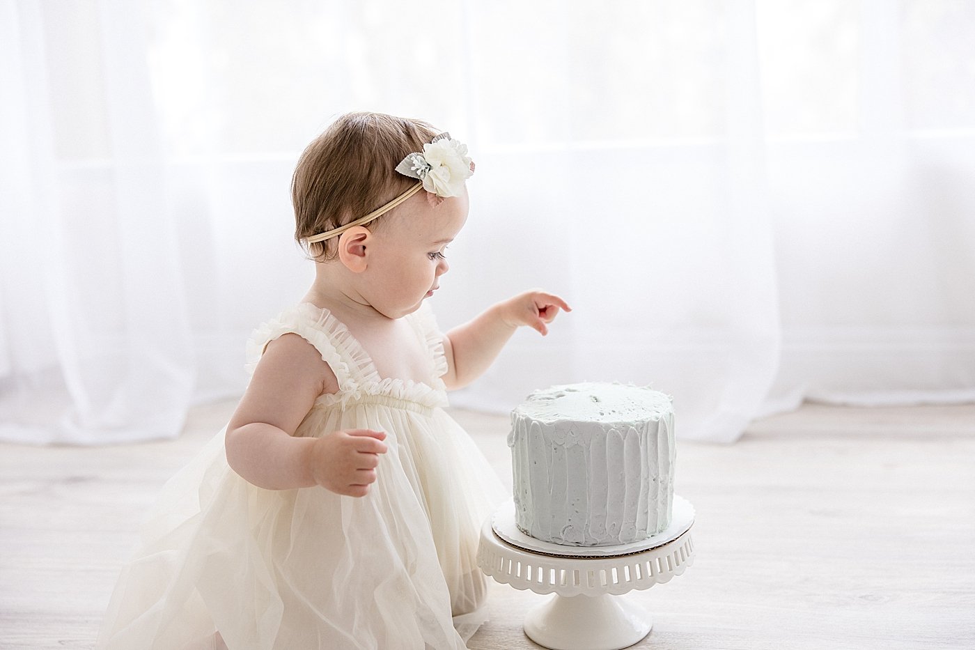 Baby Girl 1 Year Cake Smash in Newport Beach | Ambre Williams Photography