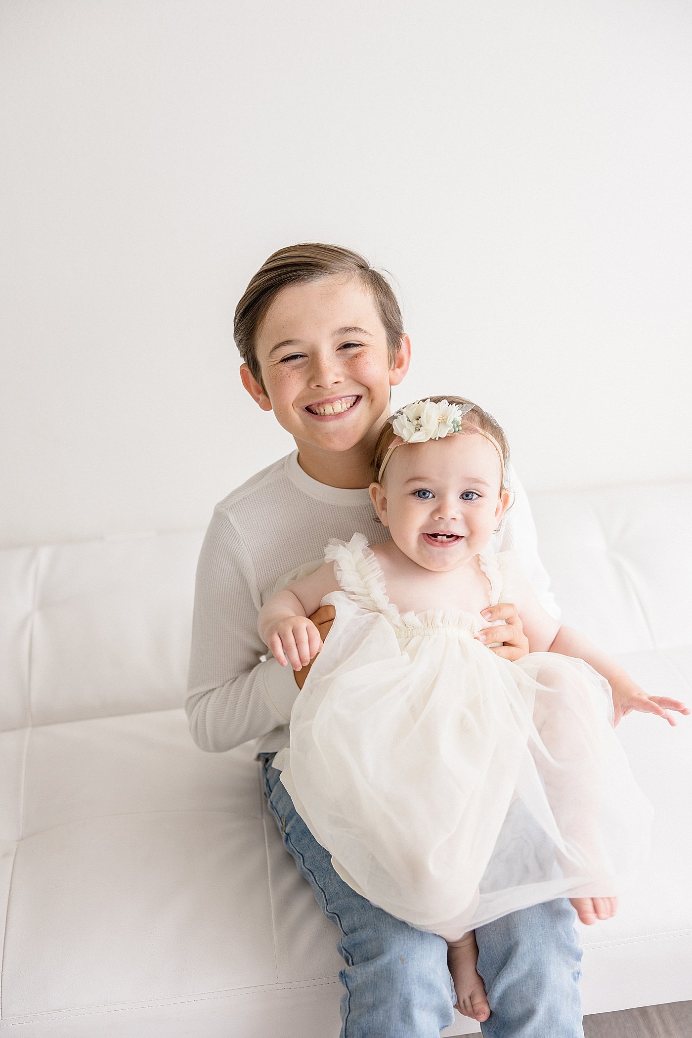 Big Brother With Sister In Newport Beach Studio | Ambre Williams Photography