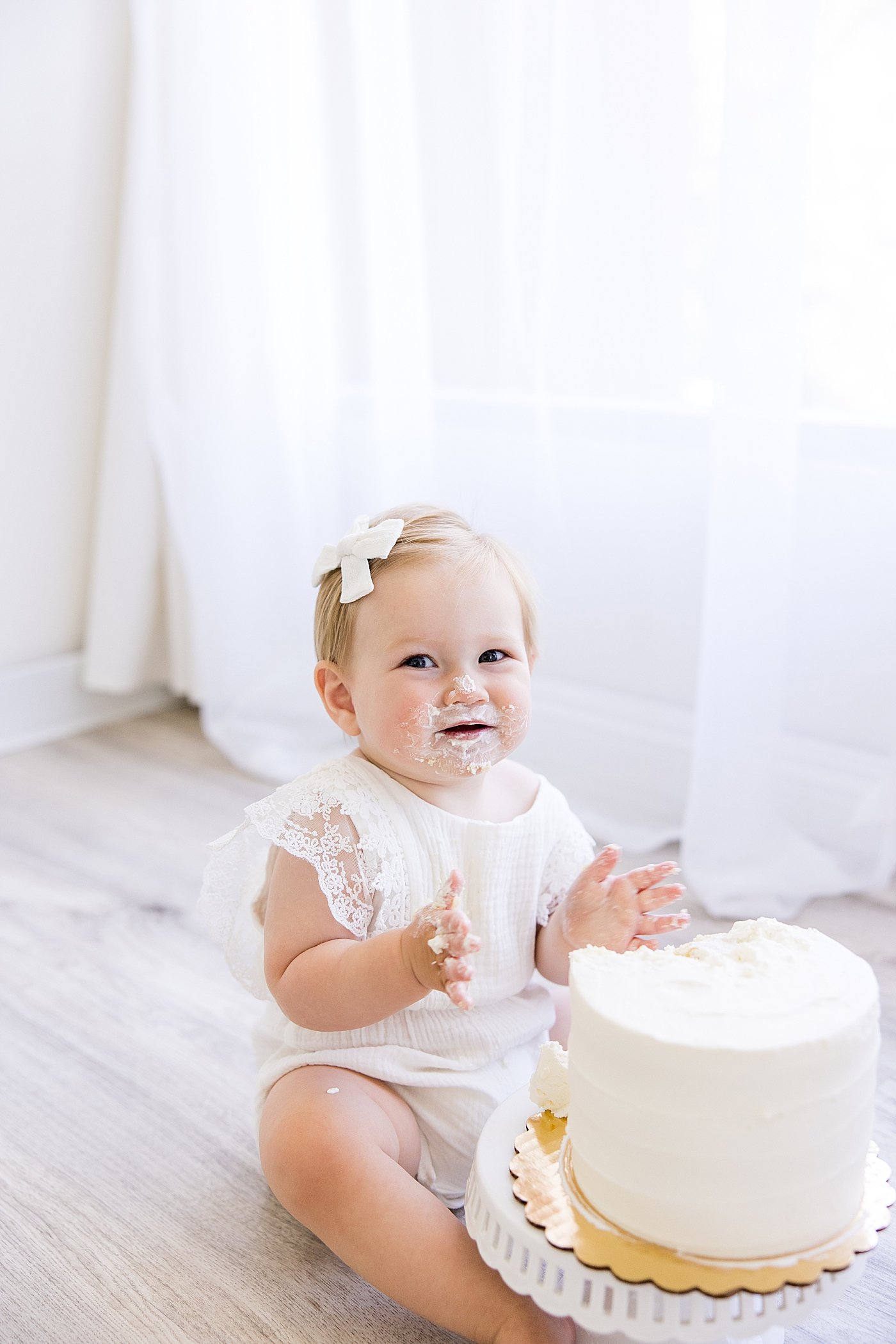 One Year Cake Smash in Newport Beach with Ambre Williams Photography