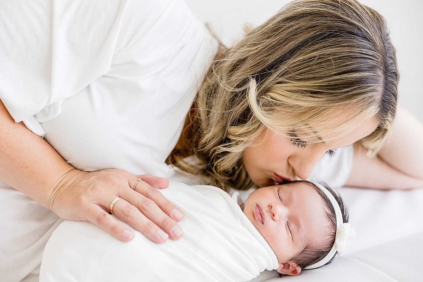 Newborn Session in Newport Beach with Ambre Williams Photography