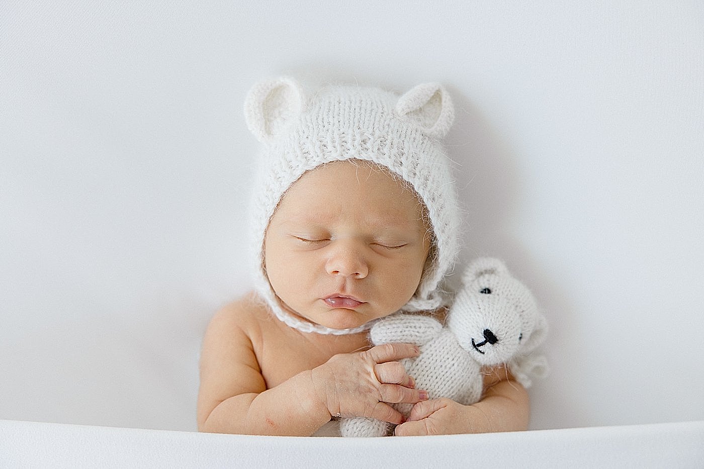 Newborn Baby Boy in Hat with Ambre Williams Photography