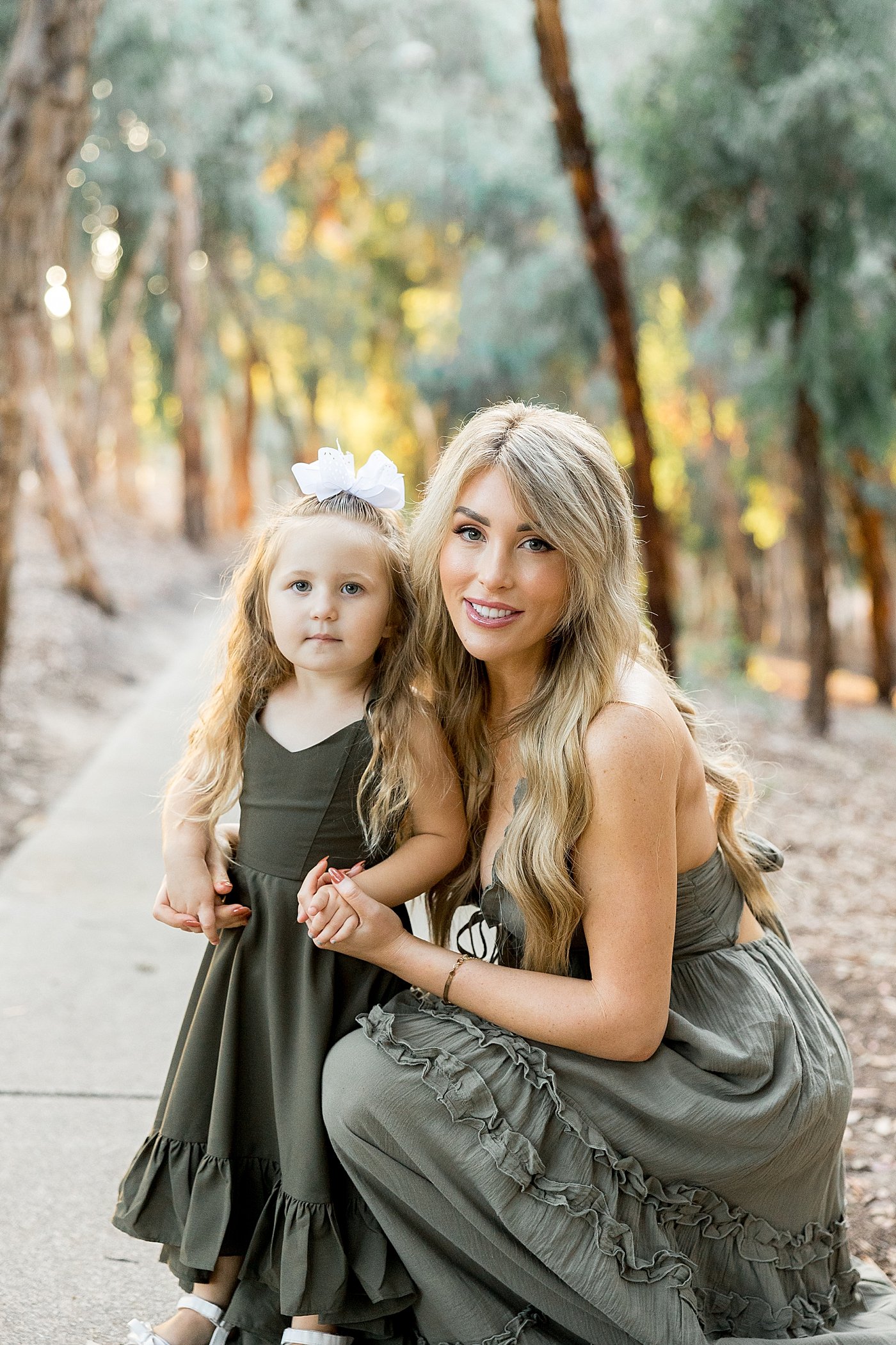 Mom and Daughter Fall Portrait with Ambre Williams Photography