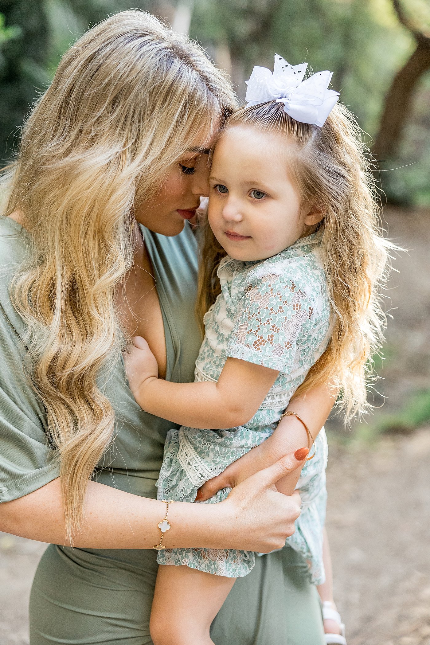 Mom and Daughter Fall Session in Lake Forest | Ambre Williams Photography