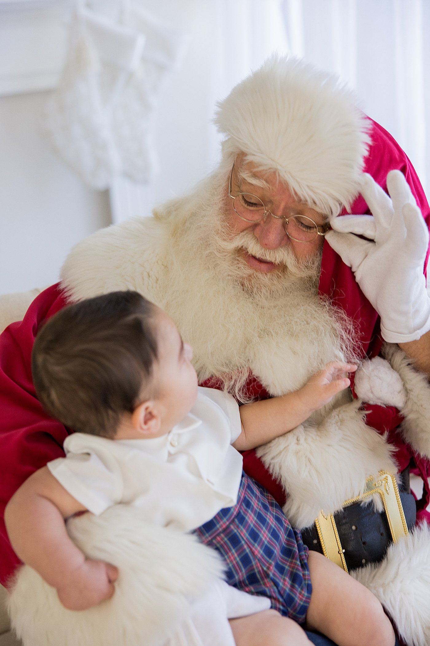 Baby with Santa in Newport Beach Studio | Ambre Williams Photography