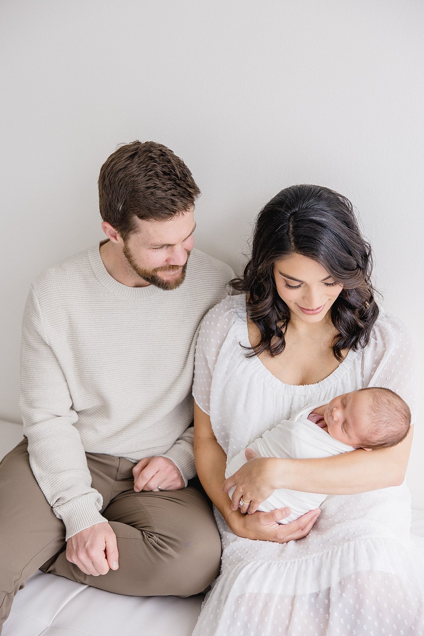 Dad, Mom and Baby Boy in Newborn Session | Ambre Williams Photography
