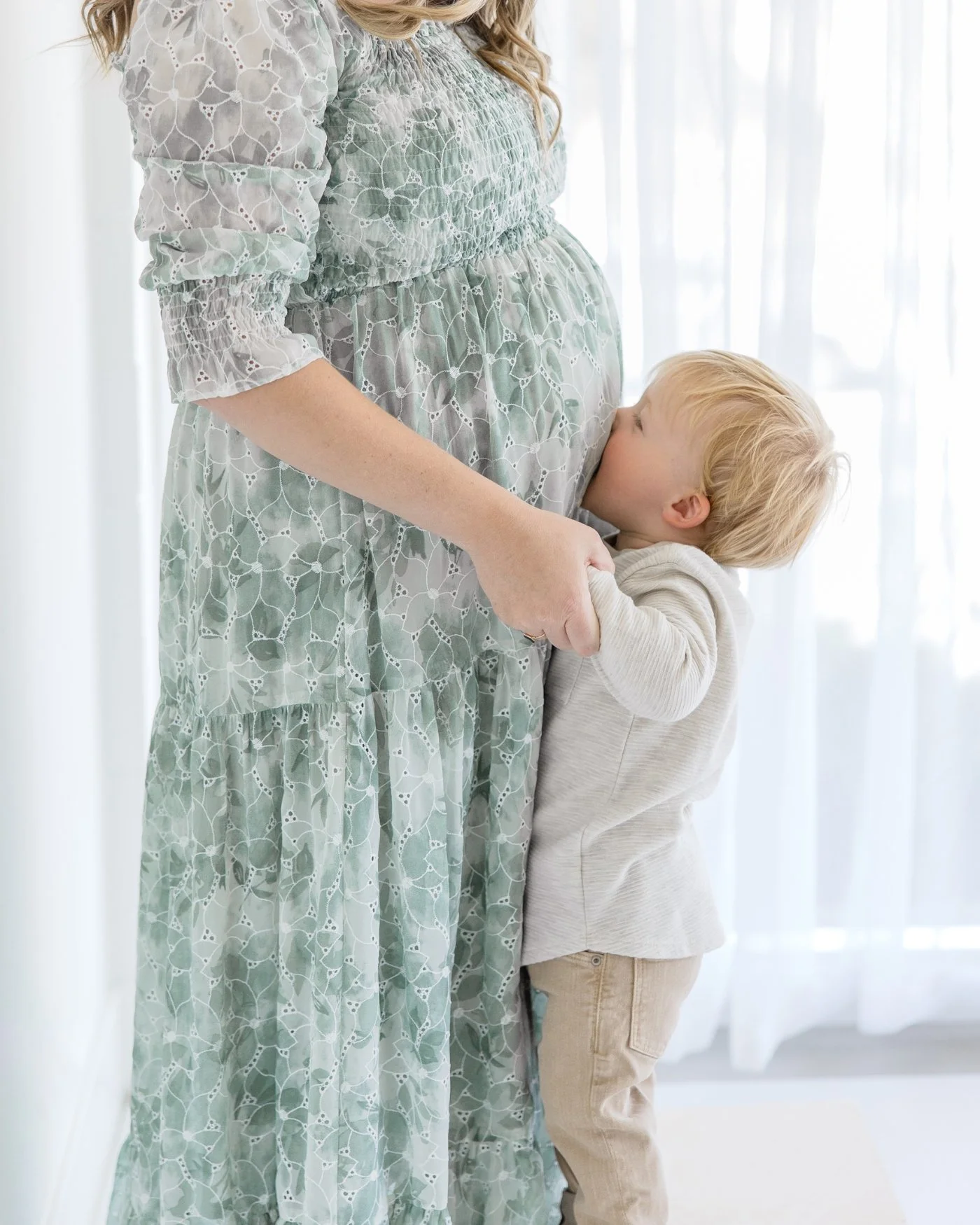Big Brother and Mama Maternity Session with Ambre Williams Photography
