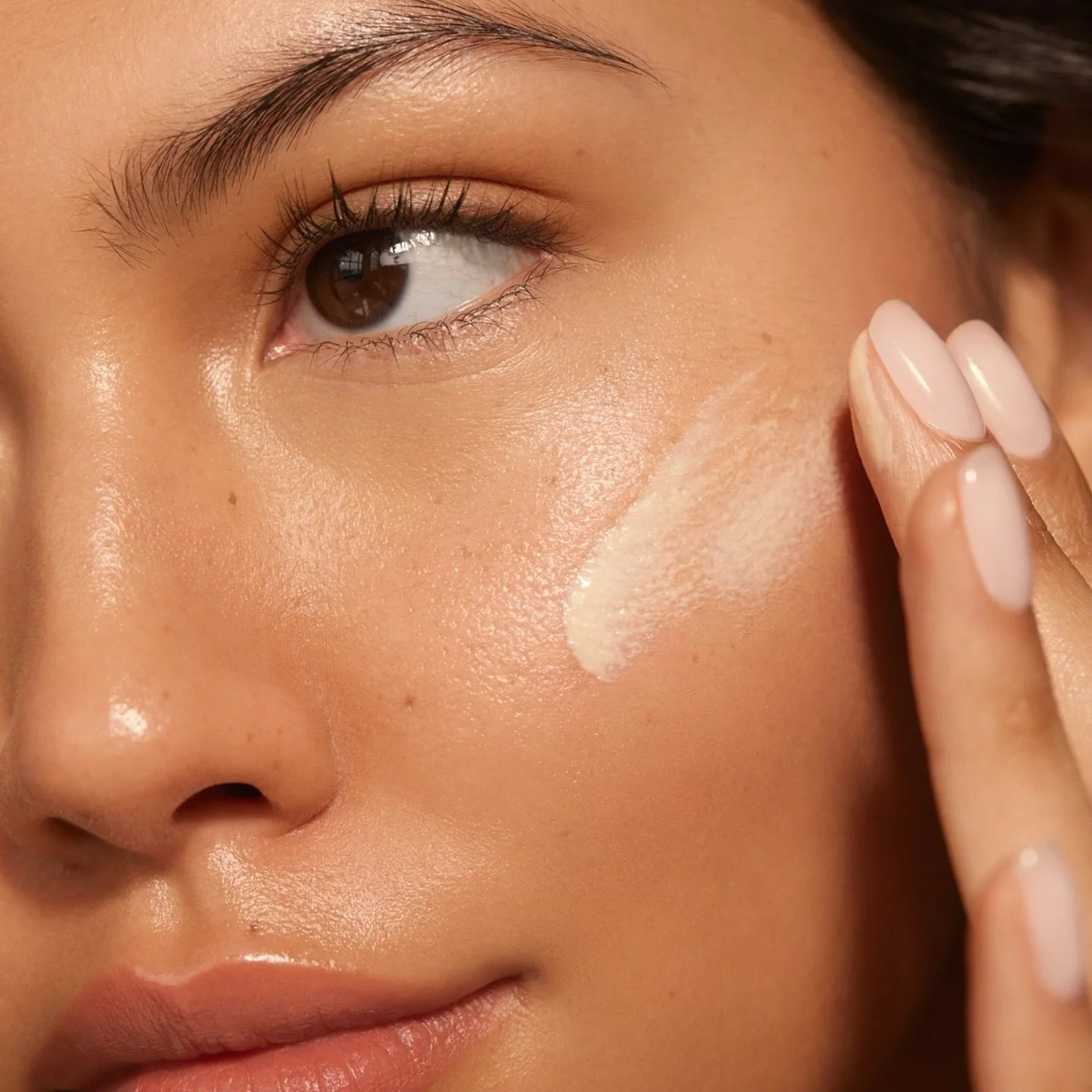 It&rsquo;s officially summer 🥵 This is our bi-annual PSA that you need to always be wearing your SPF! 

Even on cloudy days, UV rays are working overtime behind the scenes to cause premature aging, sun damage, and mess with your glow. 

Right now, w