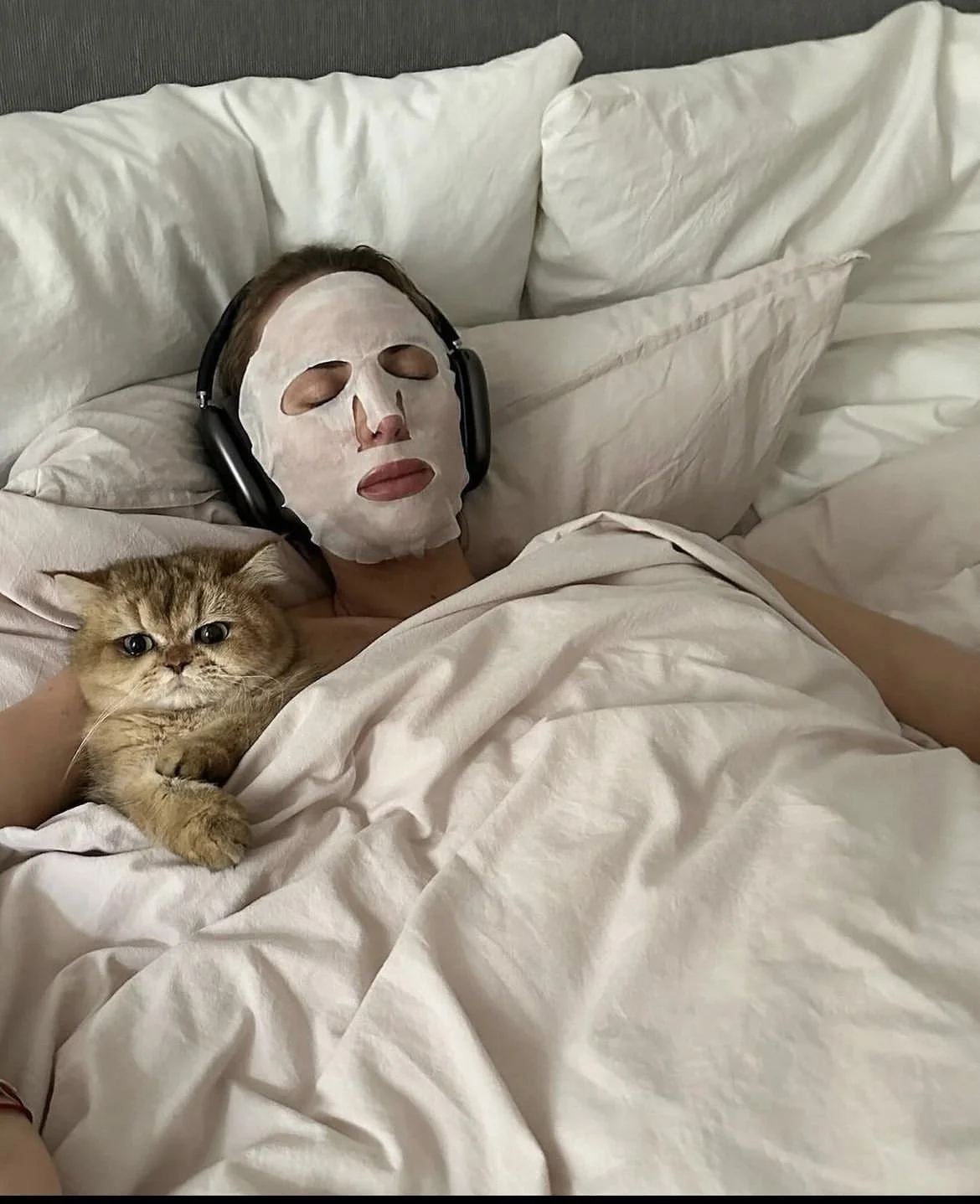 Morning vs. Night Skincare Routines: What to Use and Why It Matters