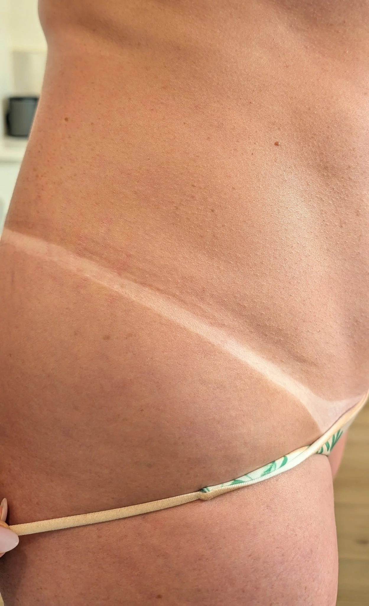 Classic Spray Tan in Barrie, Ontario | Custom Sun-Kissed Glow