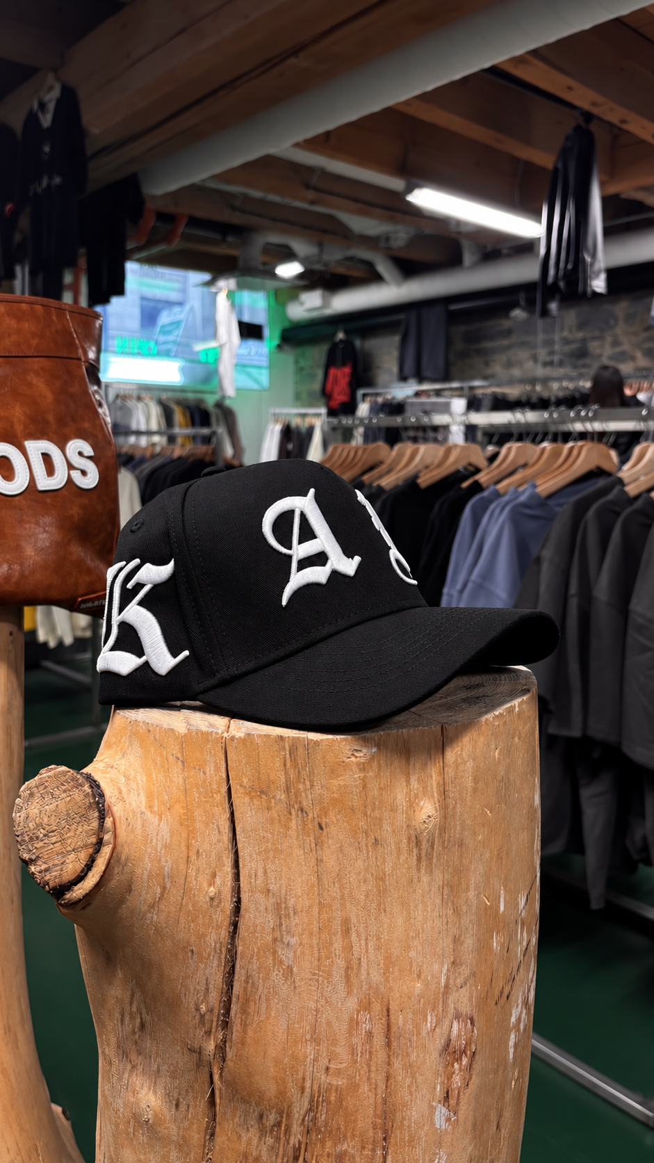 Pristine black embroidered hat-2.png