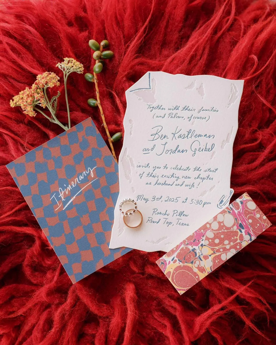 First photo of the day, last photo of the day 🔴 ⚫️
.
.
.
.
.
.
.
.
.
#filmweddingphotographer #filmweddingphotography #austinfilmphotographer #austinweddingplanner #austinengagementphotos #texasweddingphotographer #austinweddingphotographer #austinw