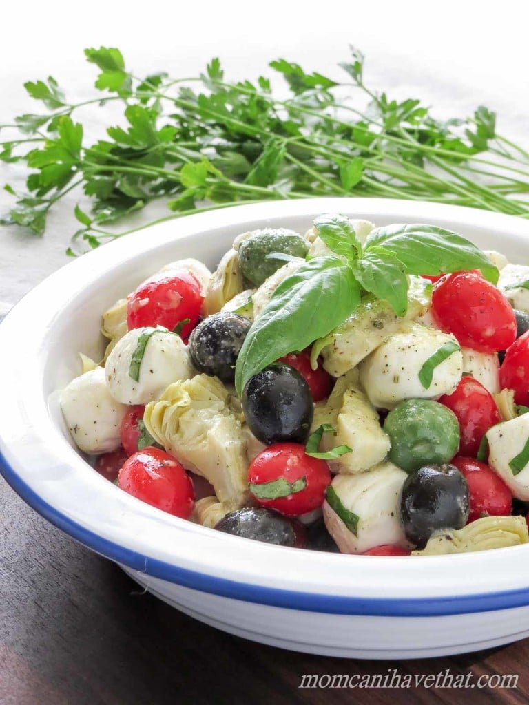 caprese-salad-with-olives-21-768x1024.jpg
