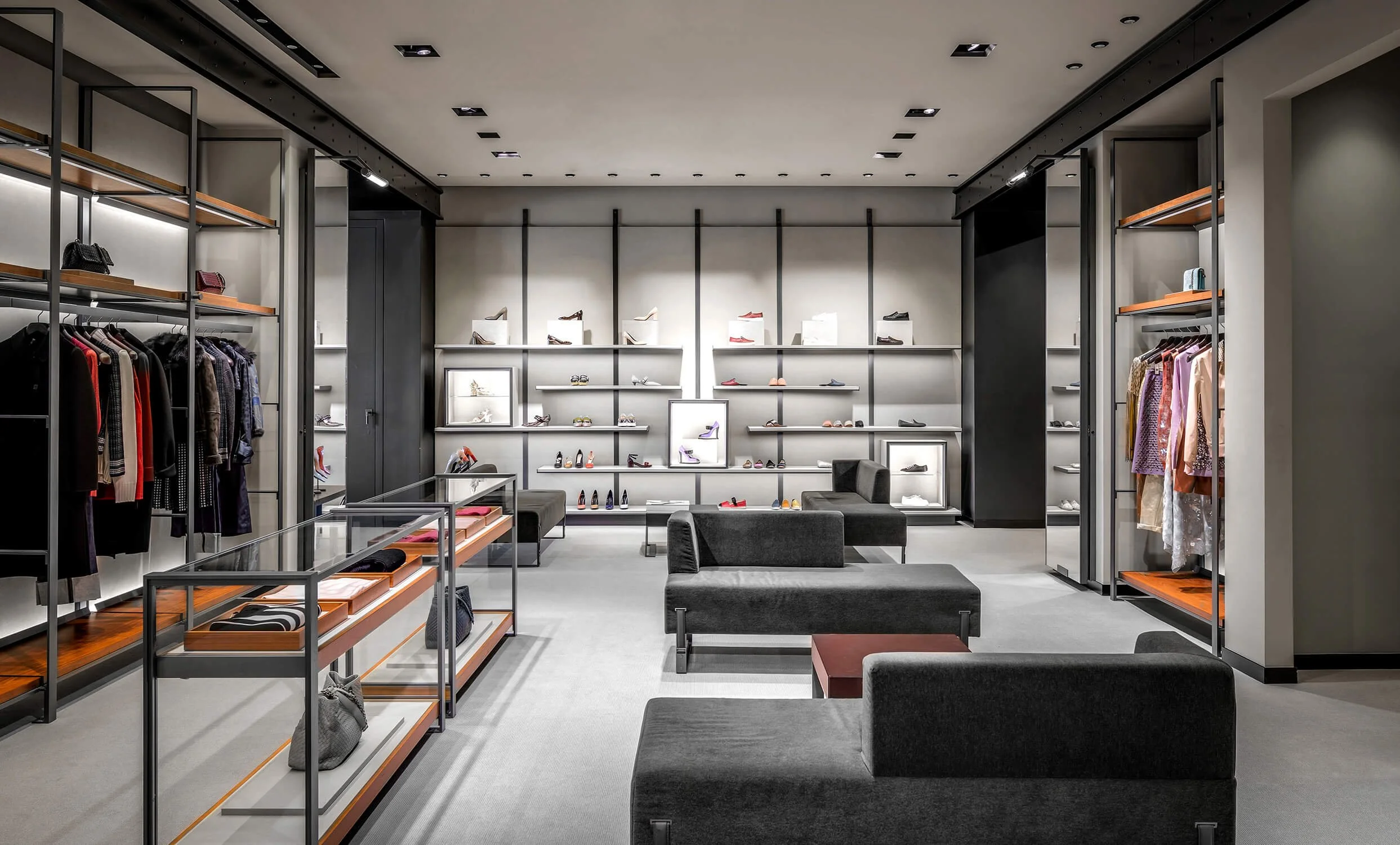 bottega veneta retail  store in Americana Manhasset mall on Long Island
