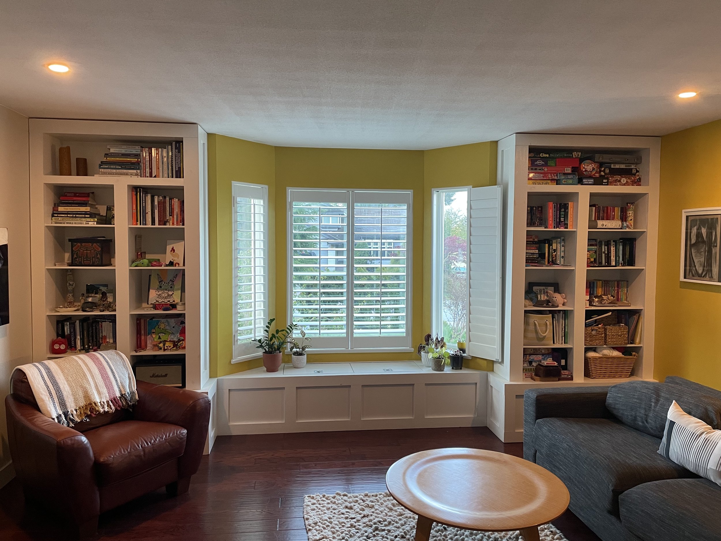 Highlands custom bench & shelves