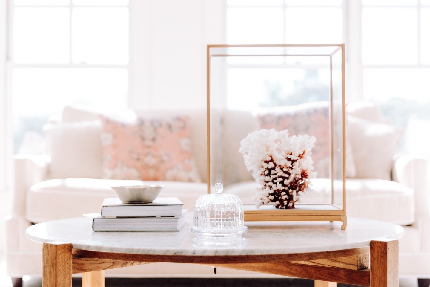 We almost all have a coffee table somewhere in our home, but do we all know how to best style it? ⁠
⁠
Use these simple steps to get the best result.⁠
⁠
1. Choose objects of different heights⁠
⁠
2. Stick to a colour pallet of no more than three colour