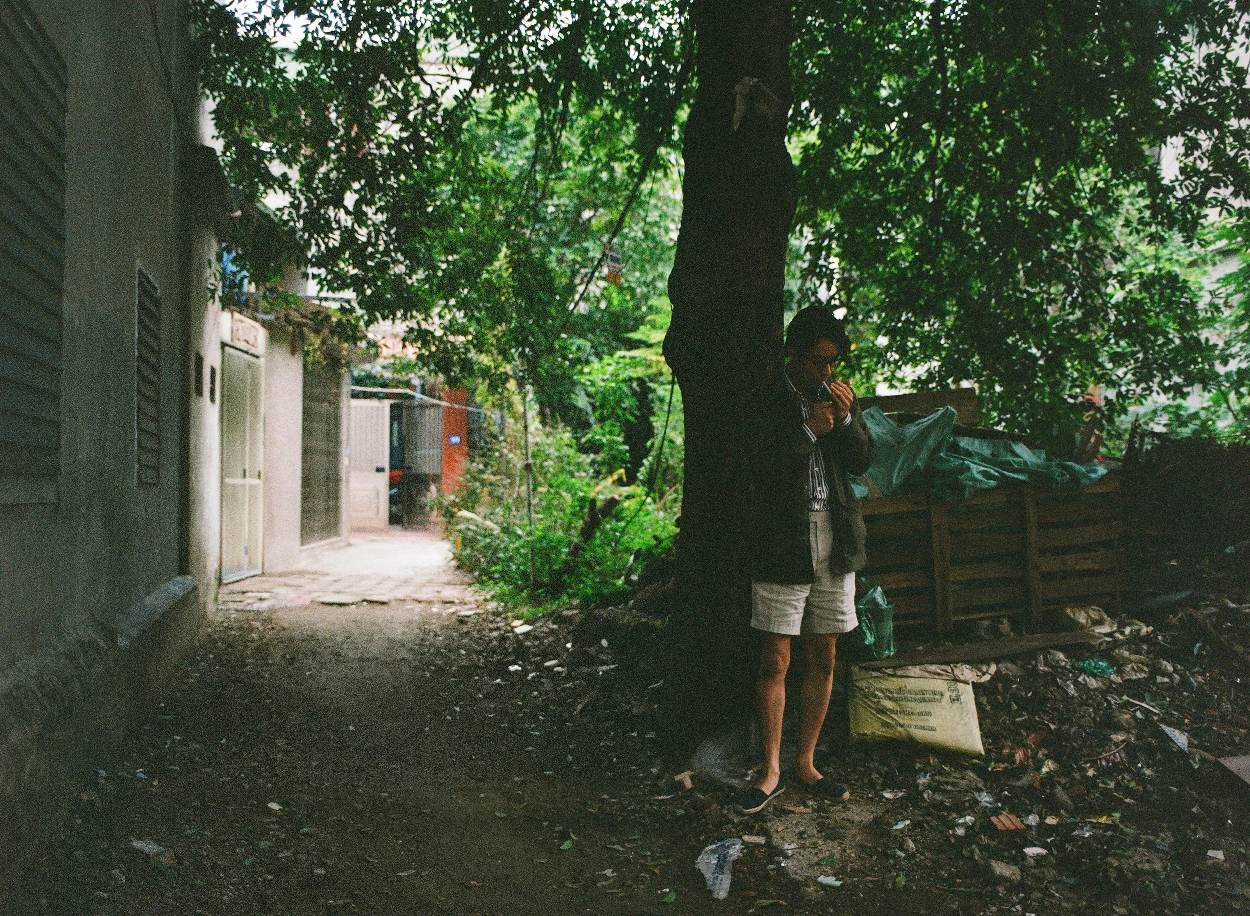 hanoi_smoke_break.jpg