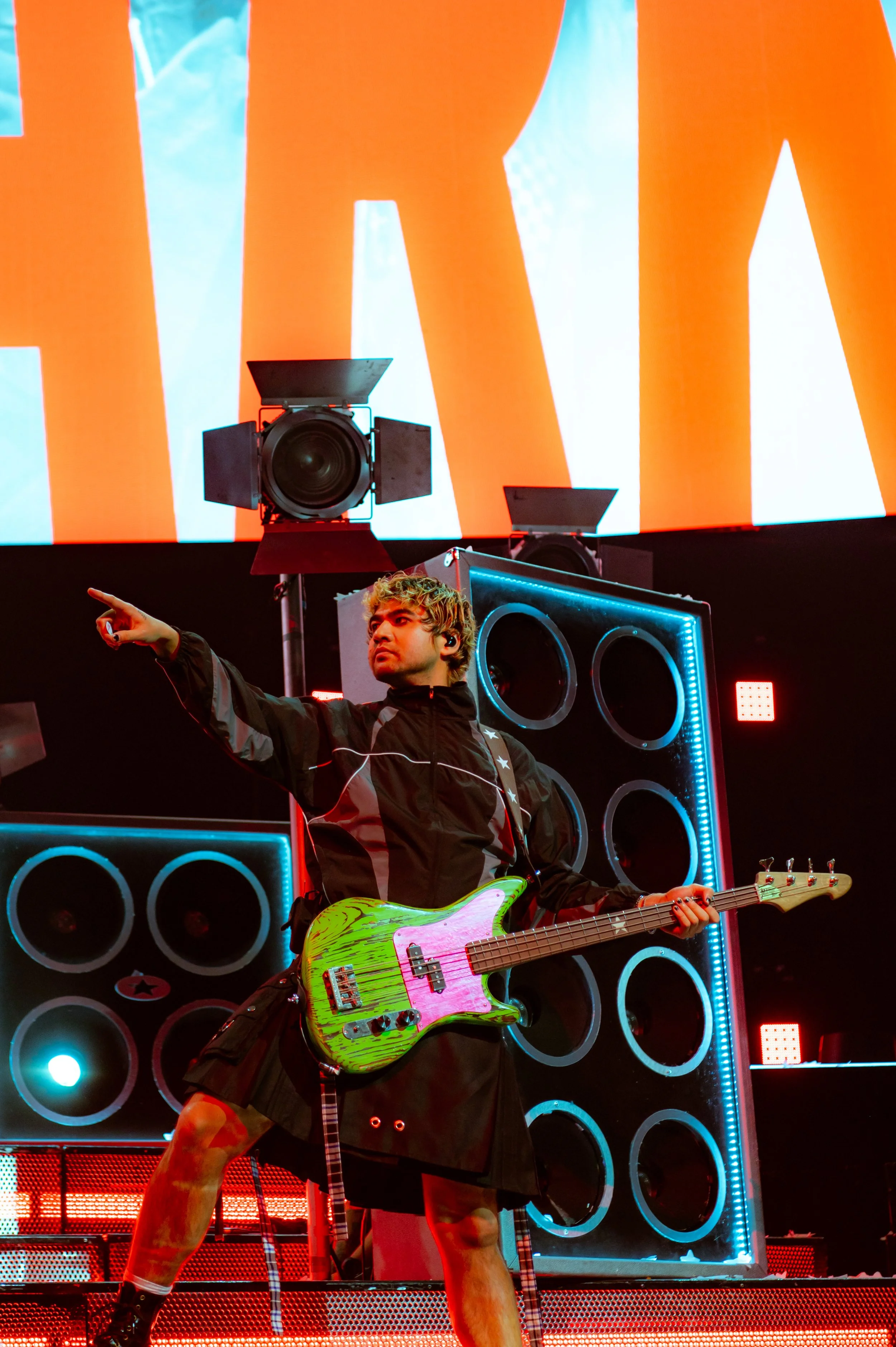 5SOS-15.jpg
