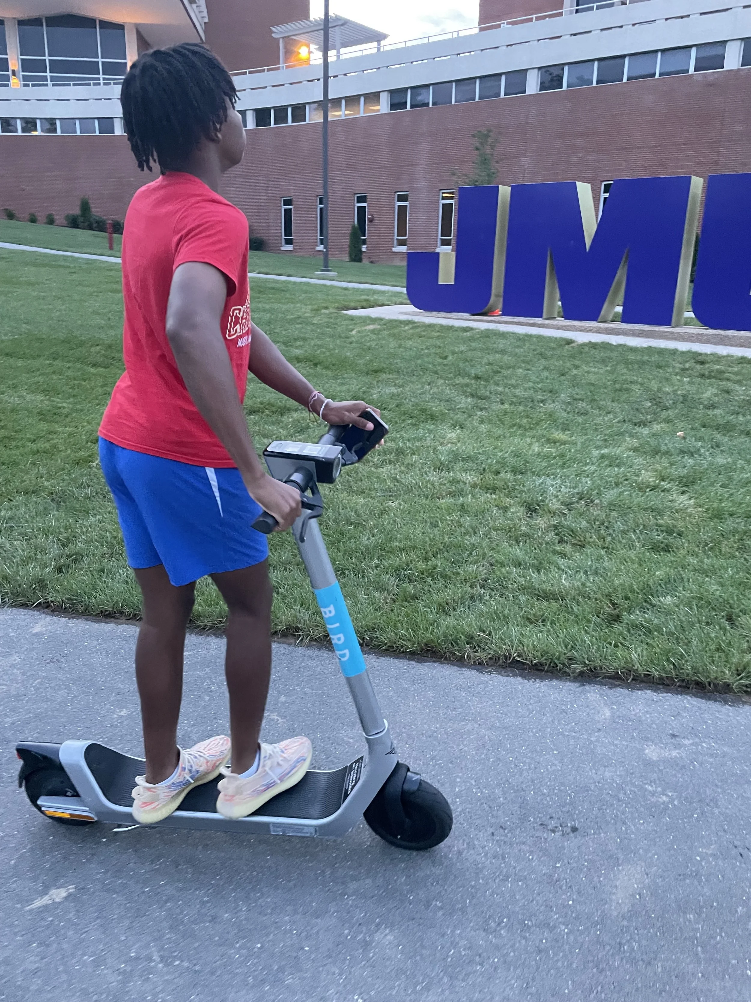 E on visit to James Madison University