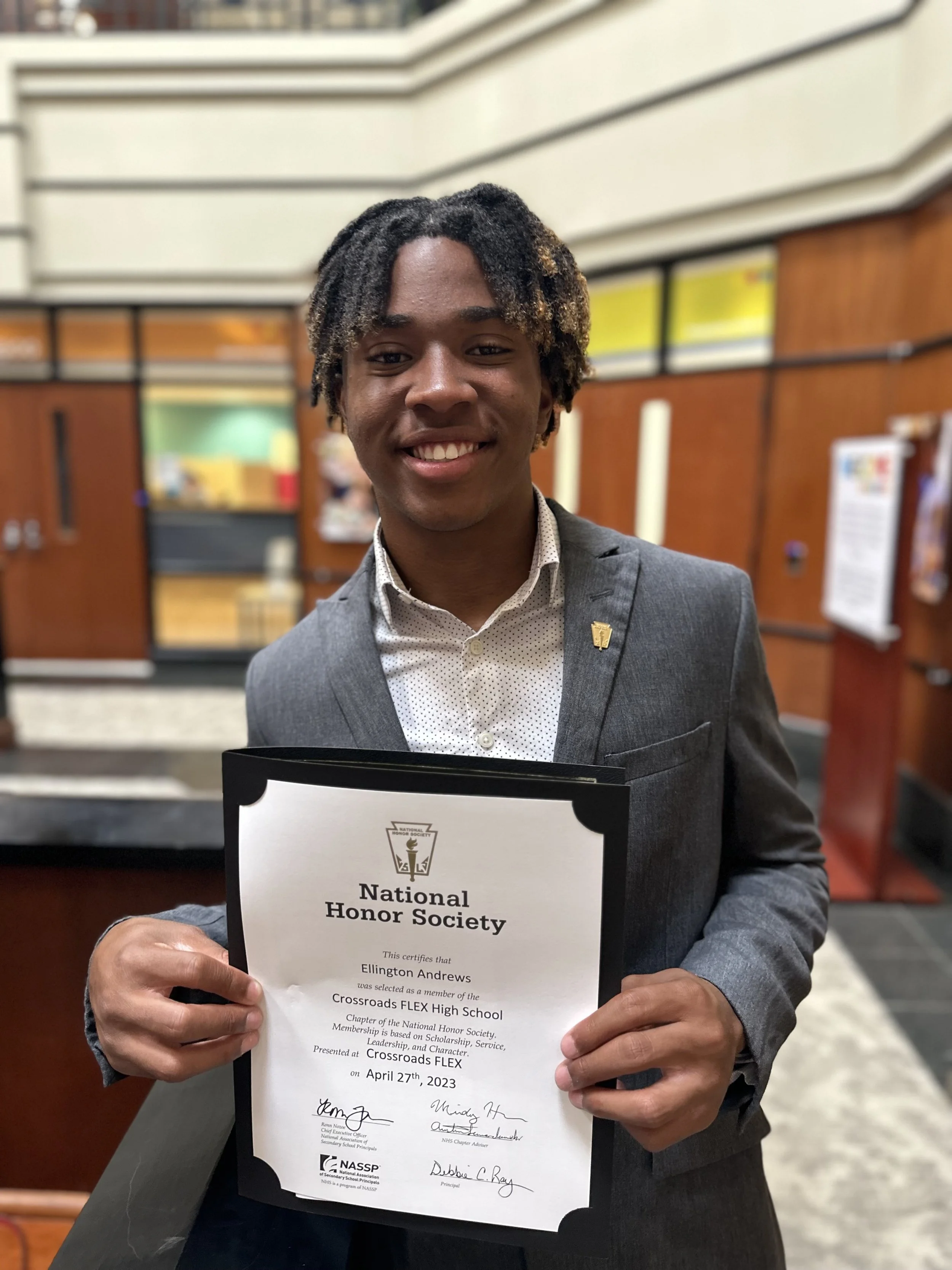 The ultimate student-athlete. Ellington was inducted into the National Honor Society in Spring 2023. 