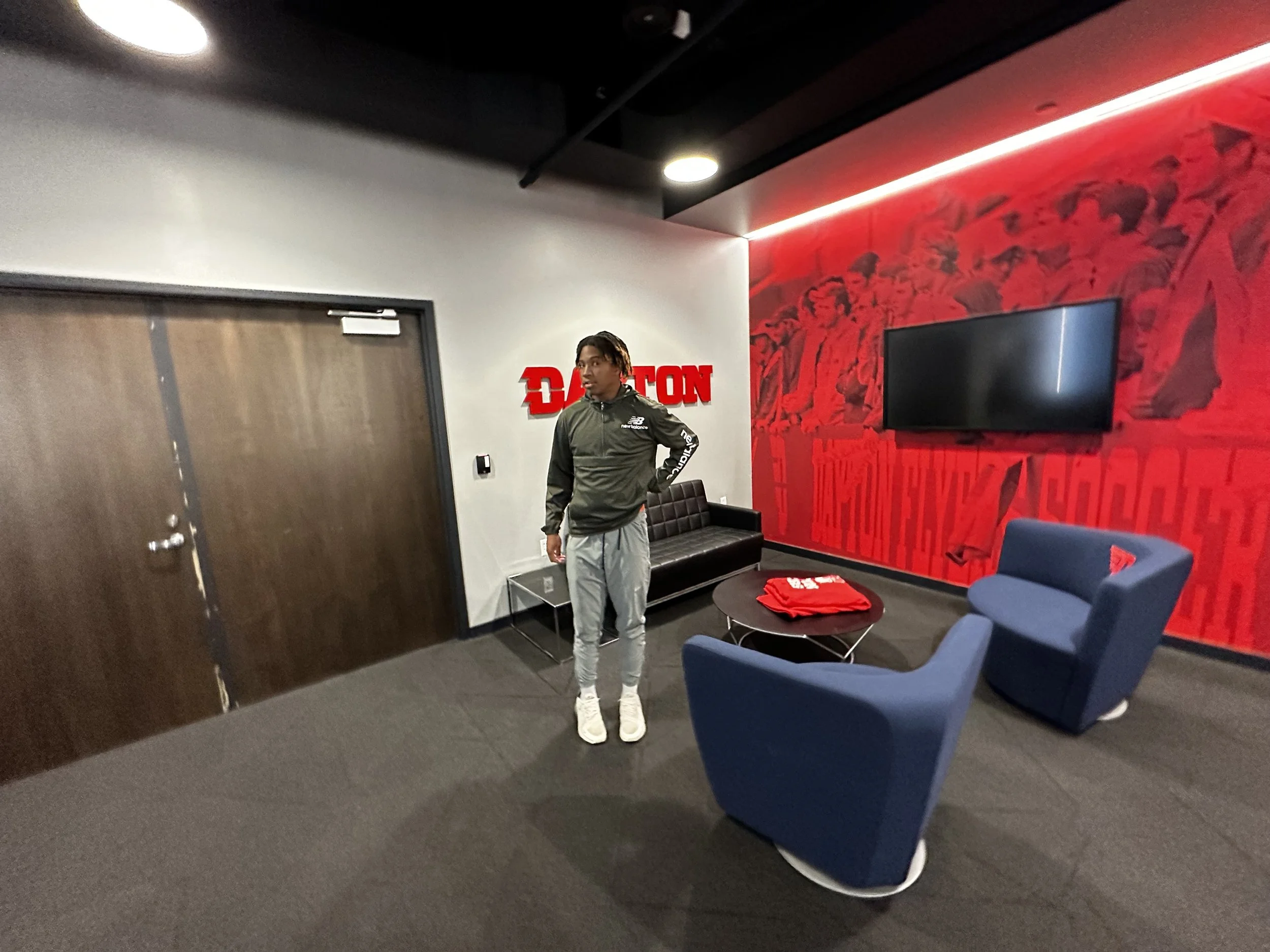 E on a visit to Dayton University