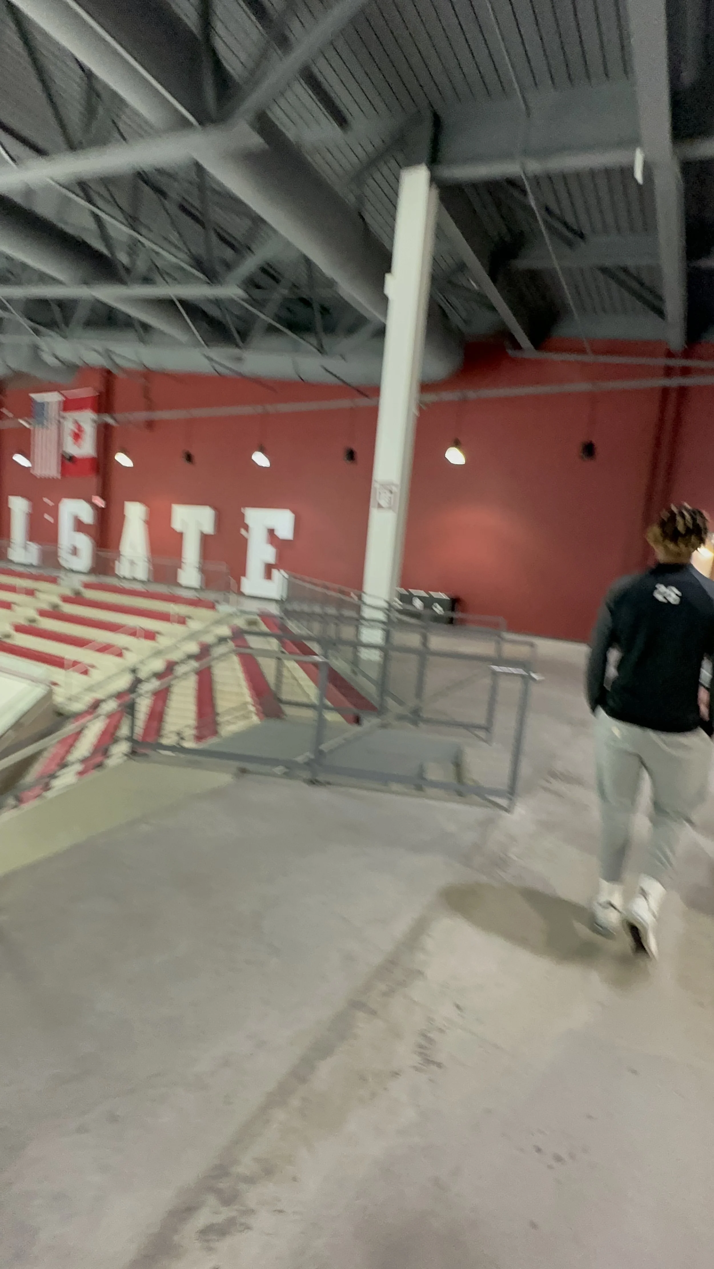 E on a visit to Colgate University