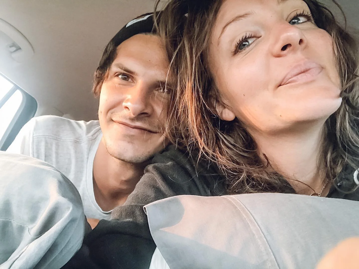 β¨ WAKING UP TO THE DREAM! β¨
β β β β β β β β β 
From the very first days of our love, Xander reminisced about his sweet childhood memories of riding in the car with his parents after dinner to wait in line to get water ice. About topping off those tired aftern
