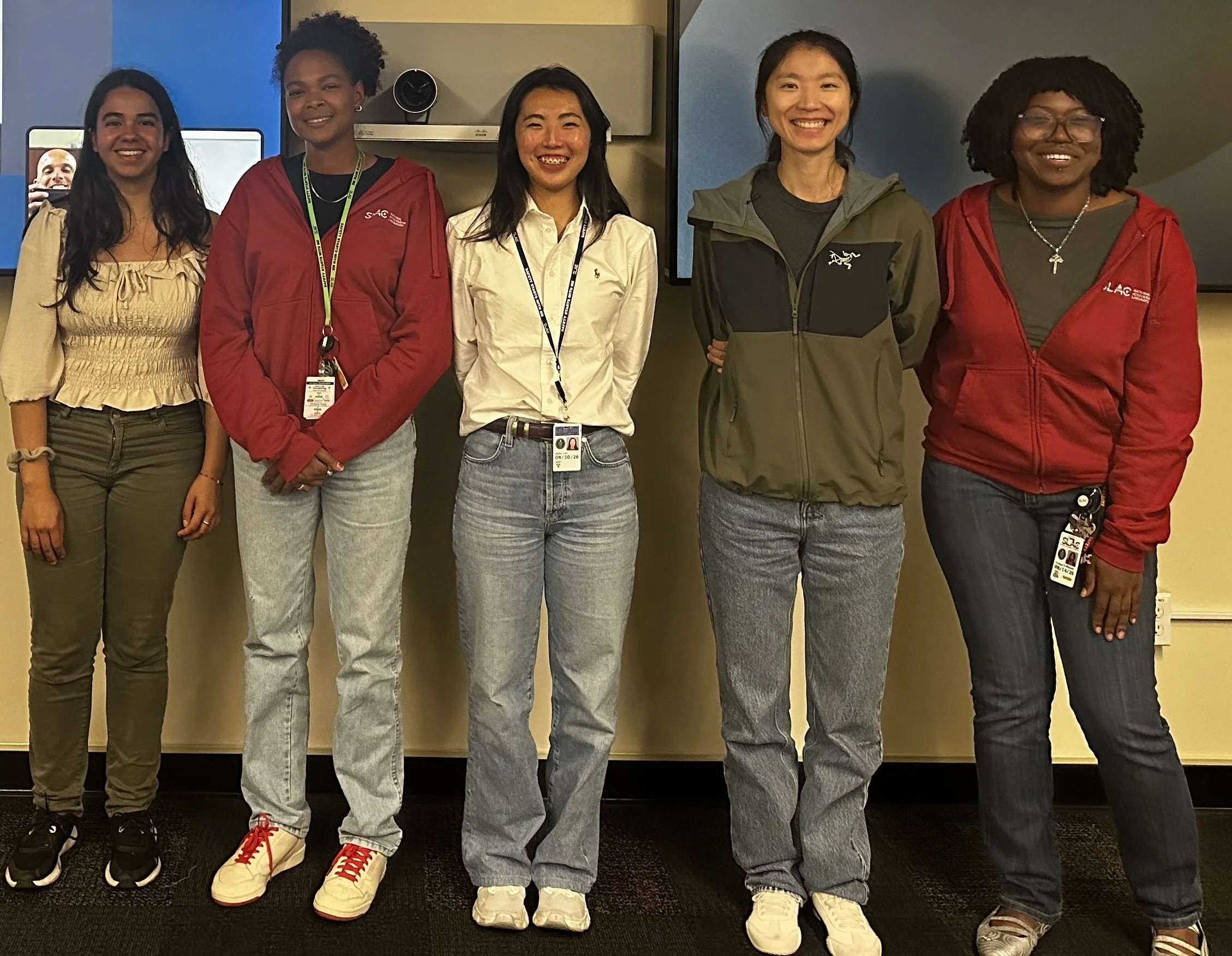 2026_08-031-Chiu_Lab_Summer_Intern_Presentation.jpg