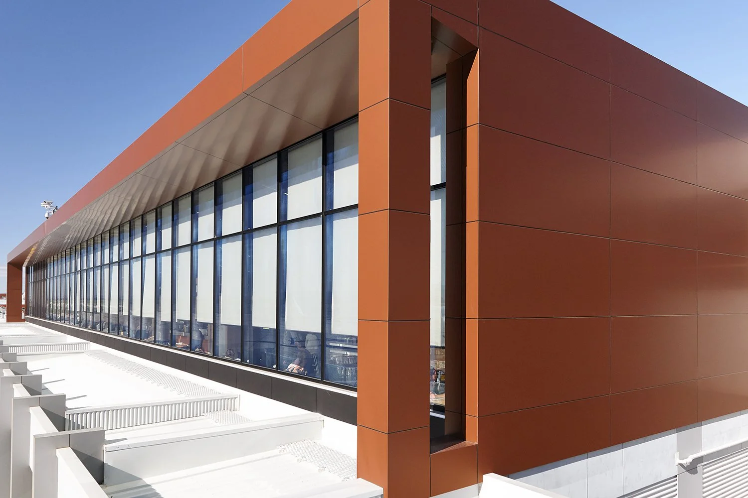 ©_Dave_Groves_Photography_Launceston_Airport_Building_Facade.jpg