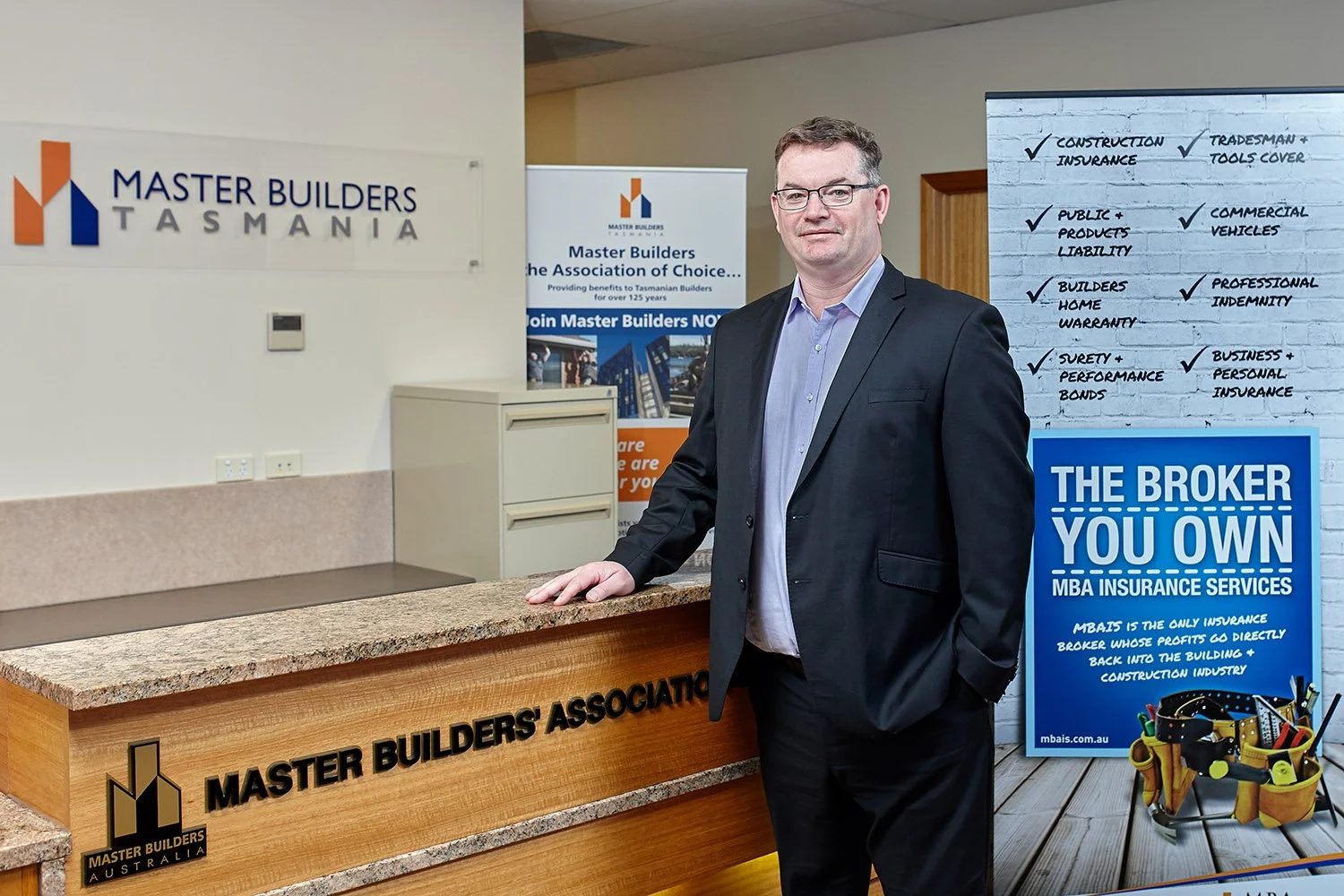 ©_Dave_Groves_Photography_MBAT_Insurance_Portrait.jpg