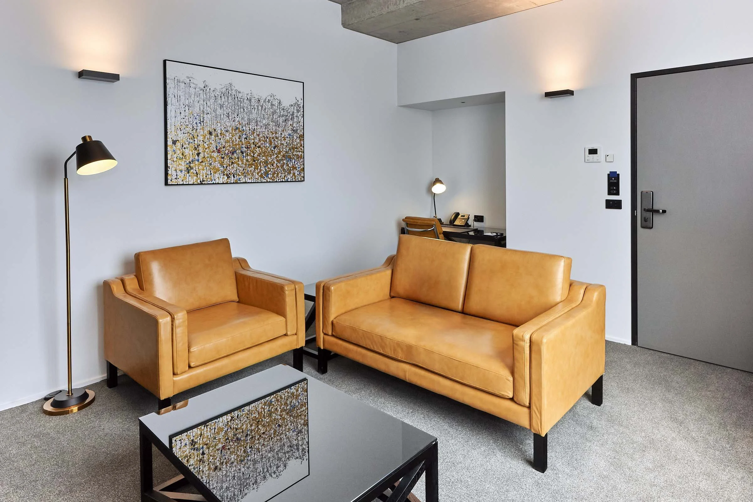 ©_DGP_Verge_Hotel_Lounge_room.jpg