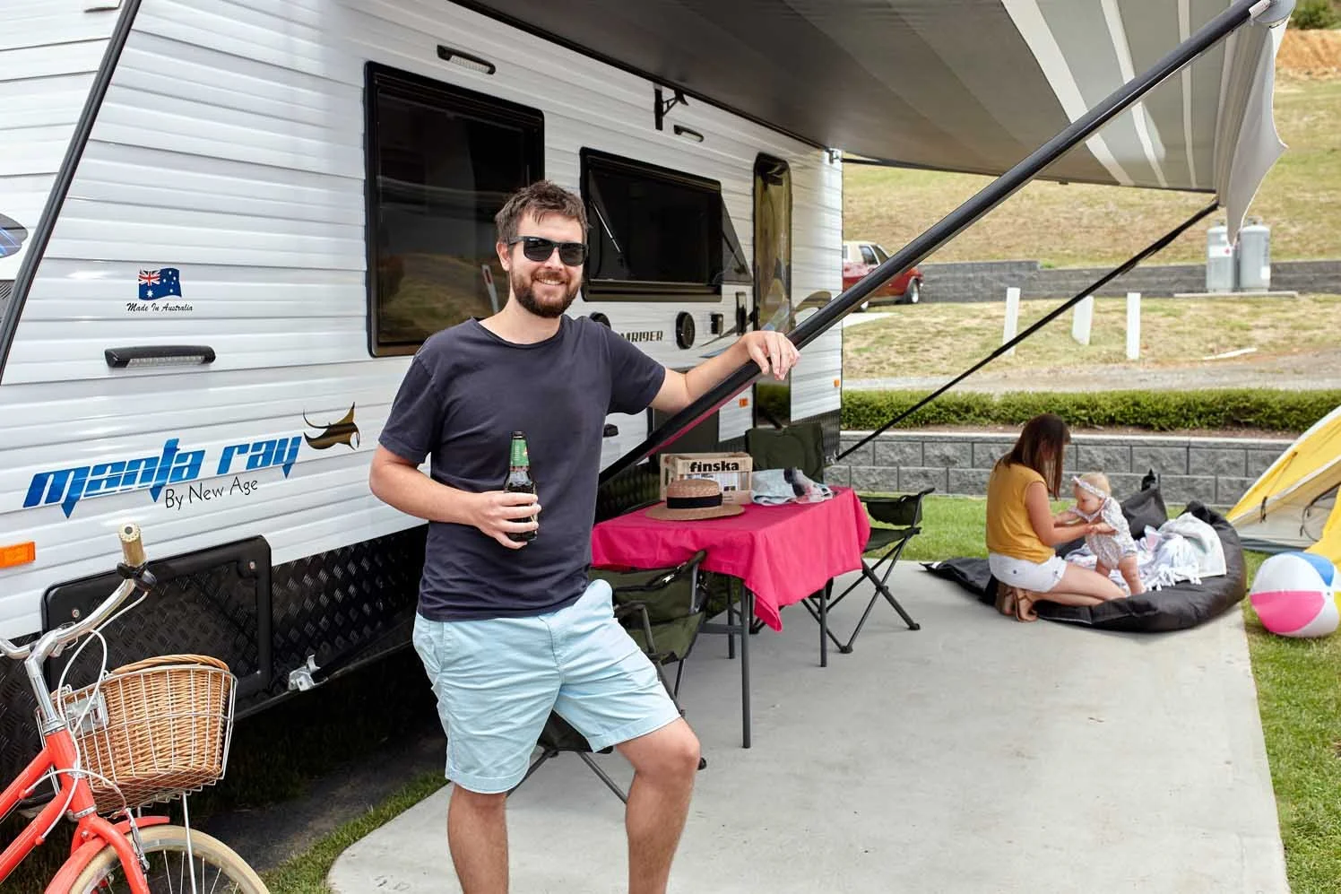 ©_Dave_Groves_Photography_BIG4_Summer_Family_Beer.jpg