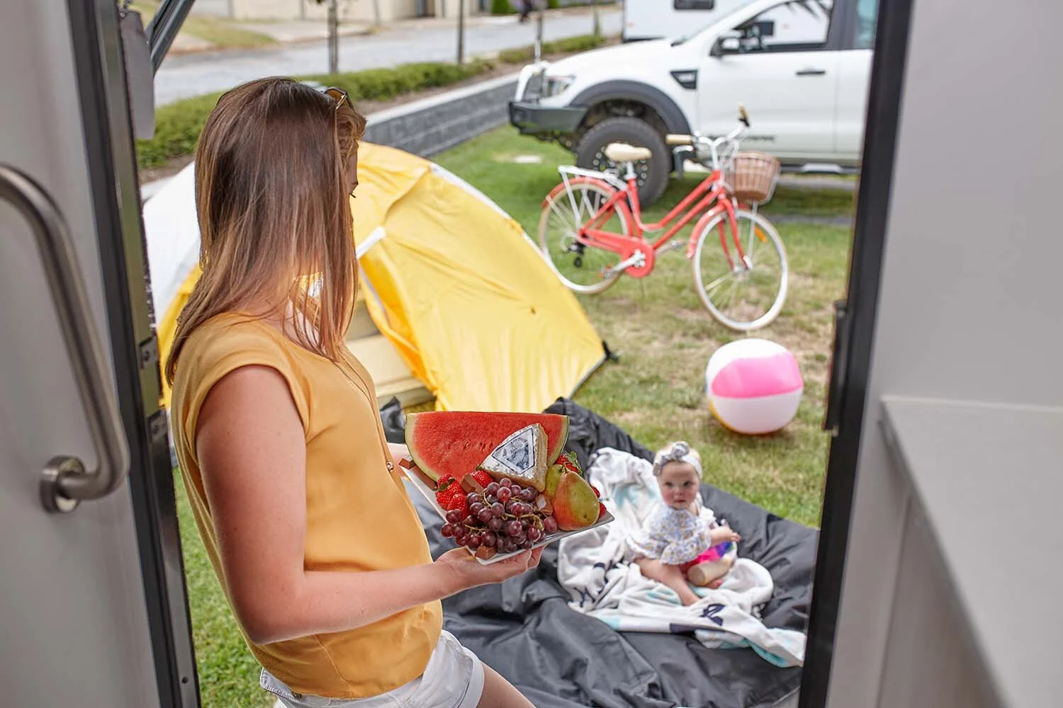 ©_Dave_Groves_Photography_food_fruit_platter_caravan.jpg