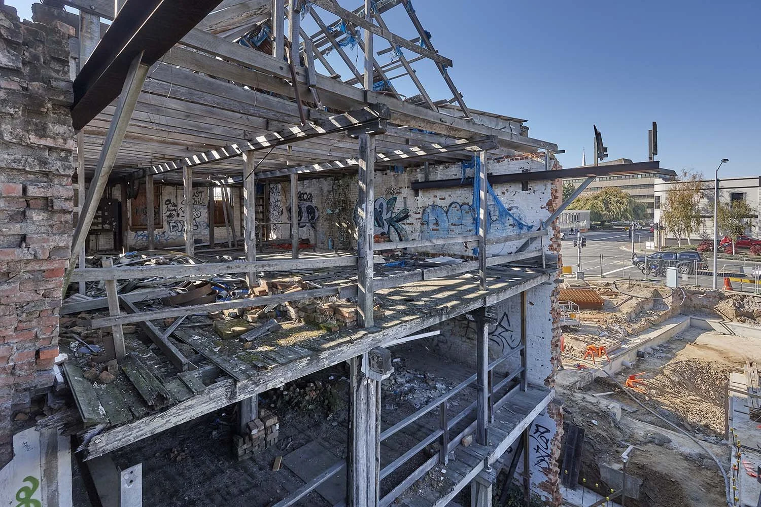 ©_Dave_Groves_Photography_CH_Smith_remnant_facade_top_Floor.jpg