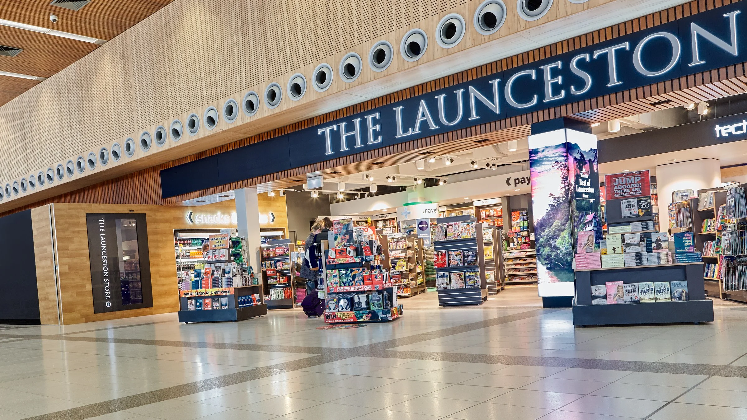 Launceston Airport 2016__Shop.jpg