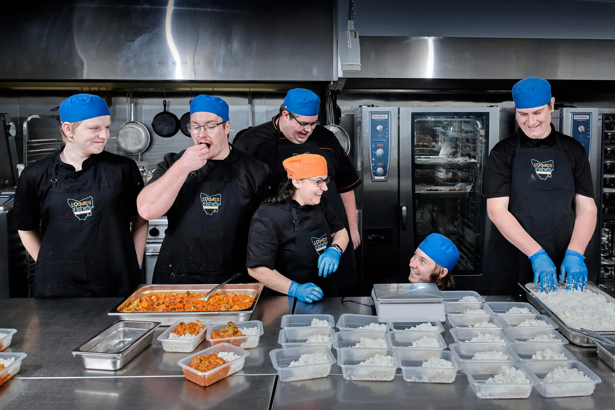 ©_Dave_Groves_Photography_Loaves_and_Fishes_Kitchen_Staff.jpg