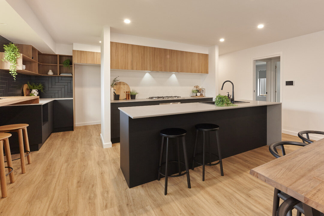 ©_Dave_Groves_Photography_Spiteri_Homes_Kitchen_Youngtown.jpg