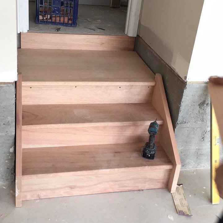 Small maple staircase with landing platform 🔨

For any enquiries and to see more of our work visit our website (link in bio)

#babichconstructions #maple #solid #staircase #carpentry #timber #building #residential #handmade #custom #fitted #home #ho
