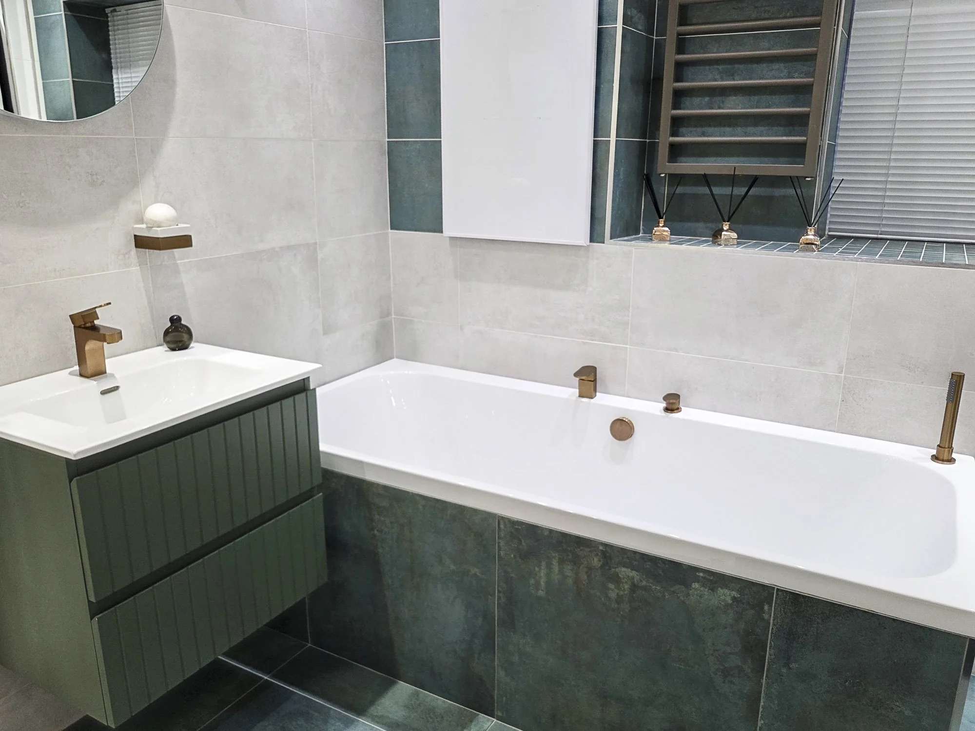 Ex-display Bathroom Set with Heavy Duty Bath, Green Vanity Unit and Bronze Taps (1 of 1).jpg