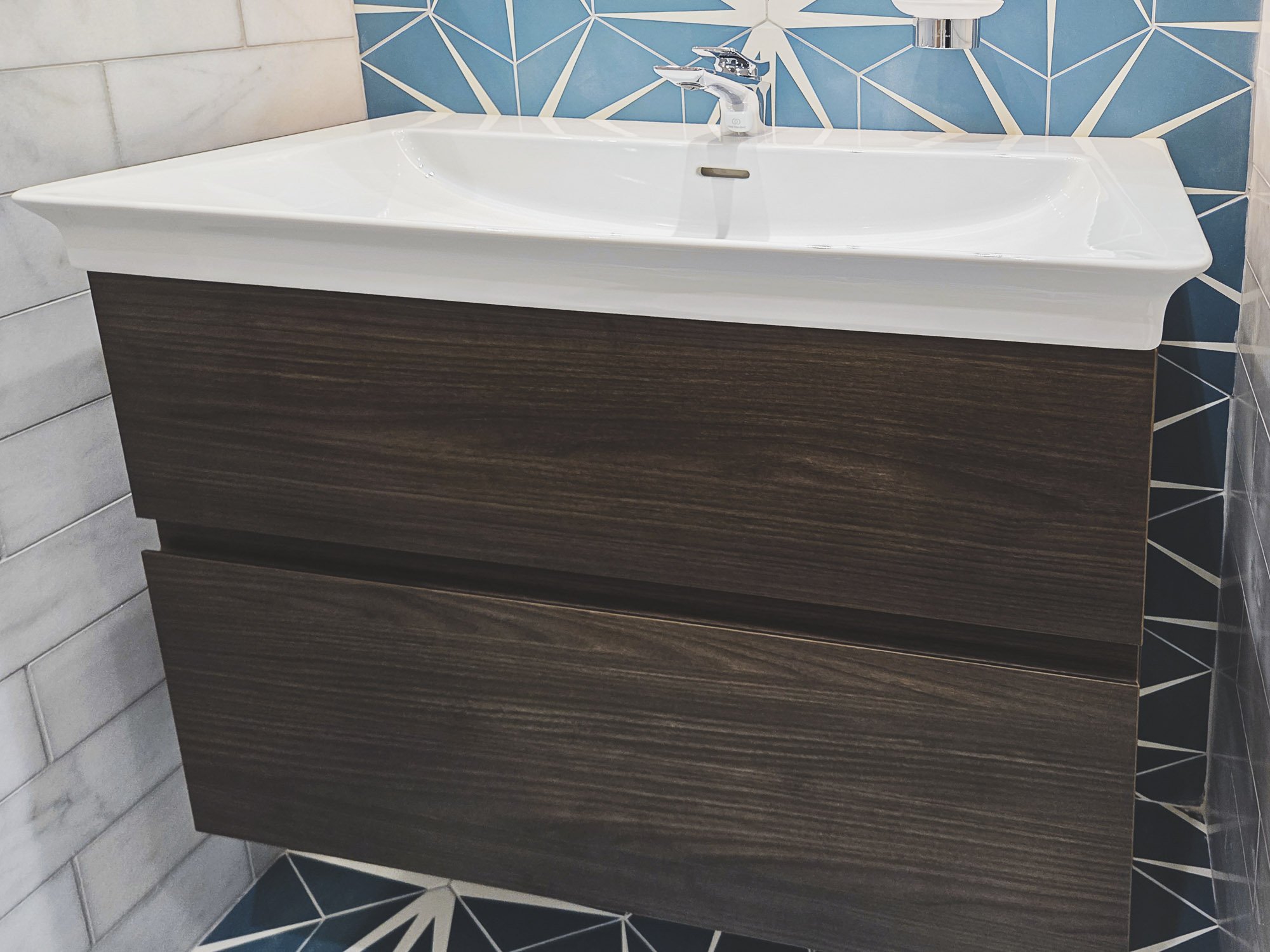 Ex-Display Ideal Standard Finesse Vanity Unit (5 of 7).jpg