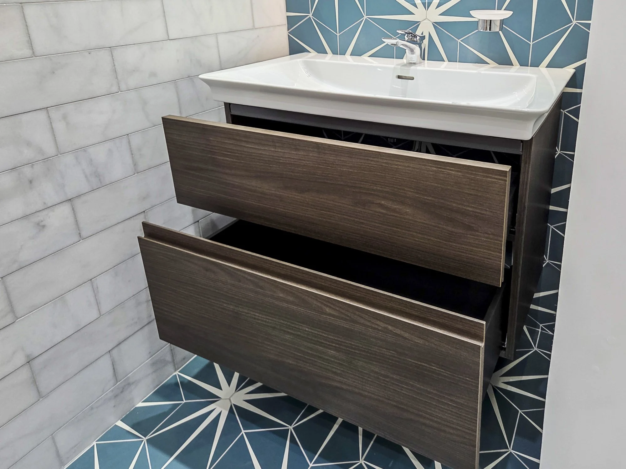 Ex-Display Ideal Standard Finesse Vanity Unit (7 of 7).jpg