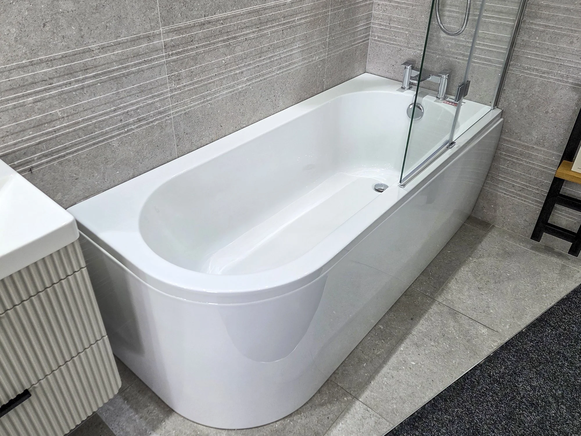 ex-display sisland bathrooms (19 of 4).jpg