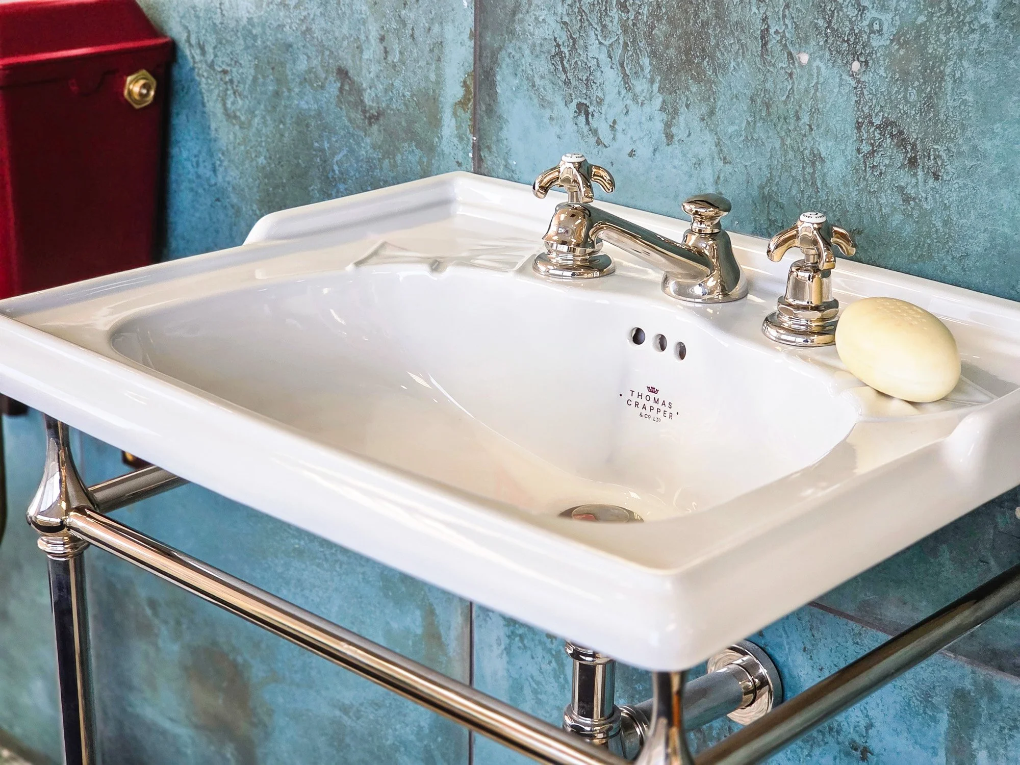 thomas crapper bathrooms in salisbury (3 of 1).jpg
